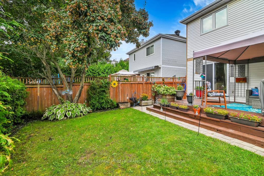 Photo 24 of 81 Armagh Way, Ottawa, Barrhaven - Longfields — HOMEH