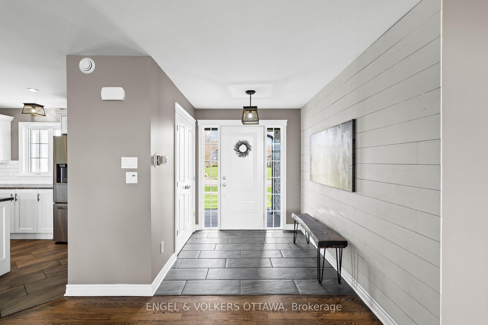 Photo 4 of 5567 Lombardy Drive, Ottawa, Osgoode — HOMEH