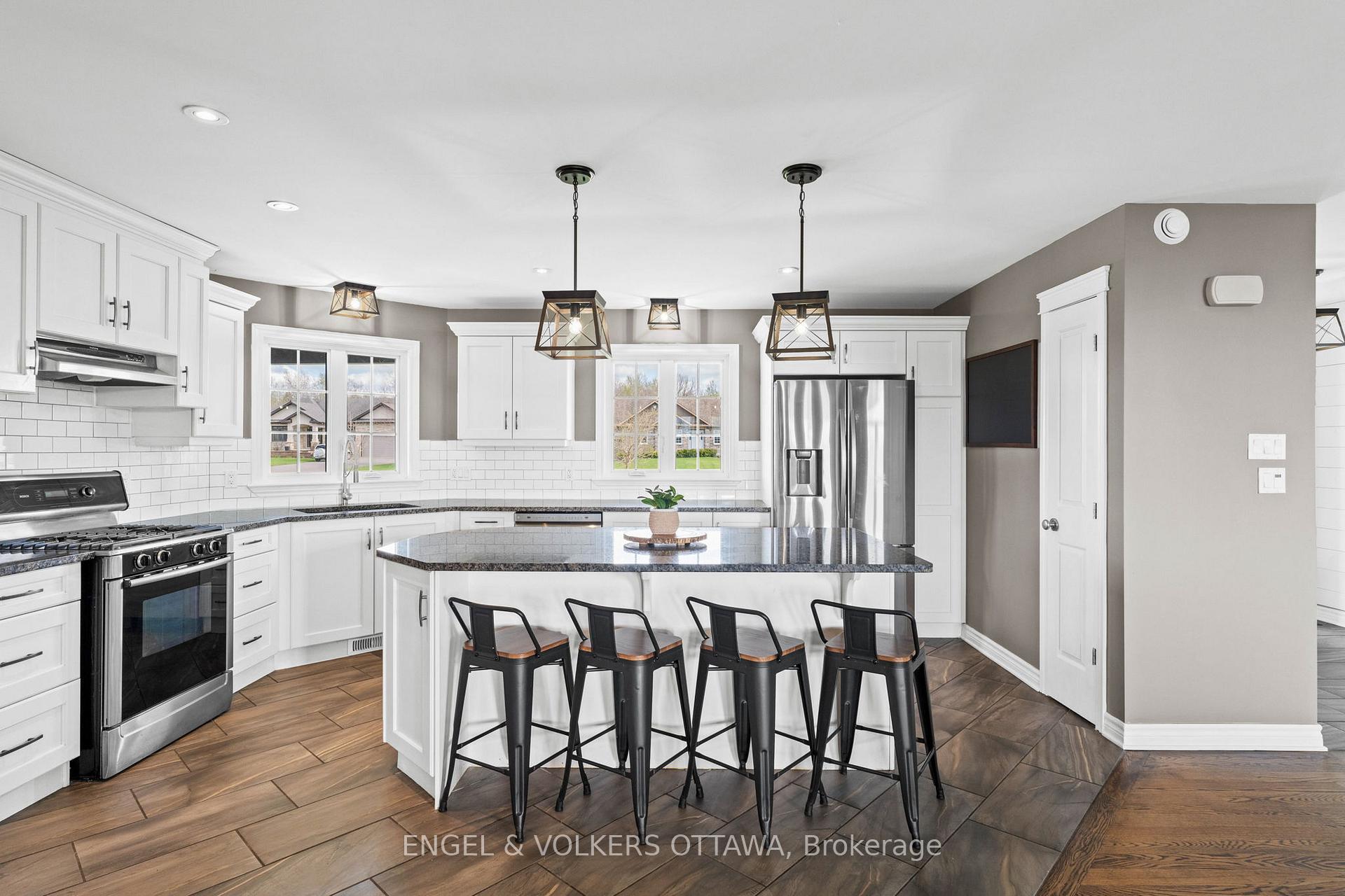 Photo 6 of 5567 Lombardy Drive, Ottawa, Osgoode — HOMEH