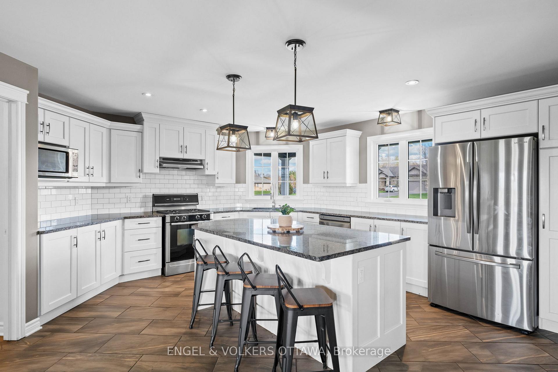 Photo 10 of 5567 Lombardy Drive, Ottawa, Osgoode — HOMEH