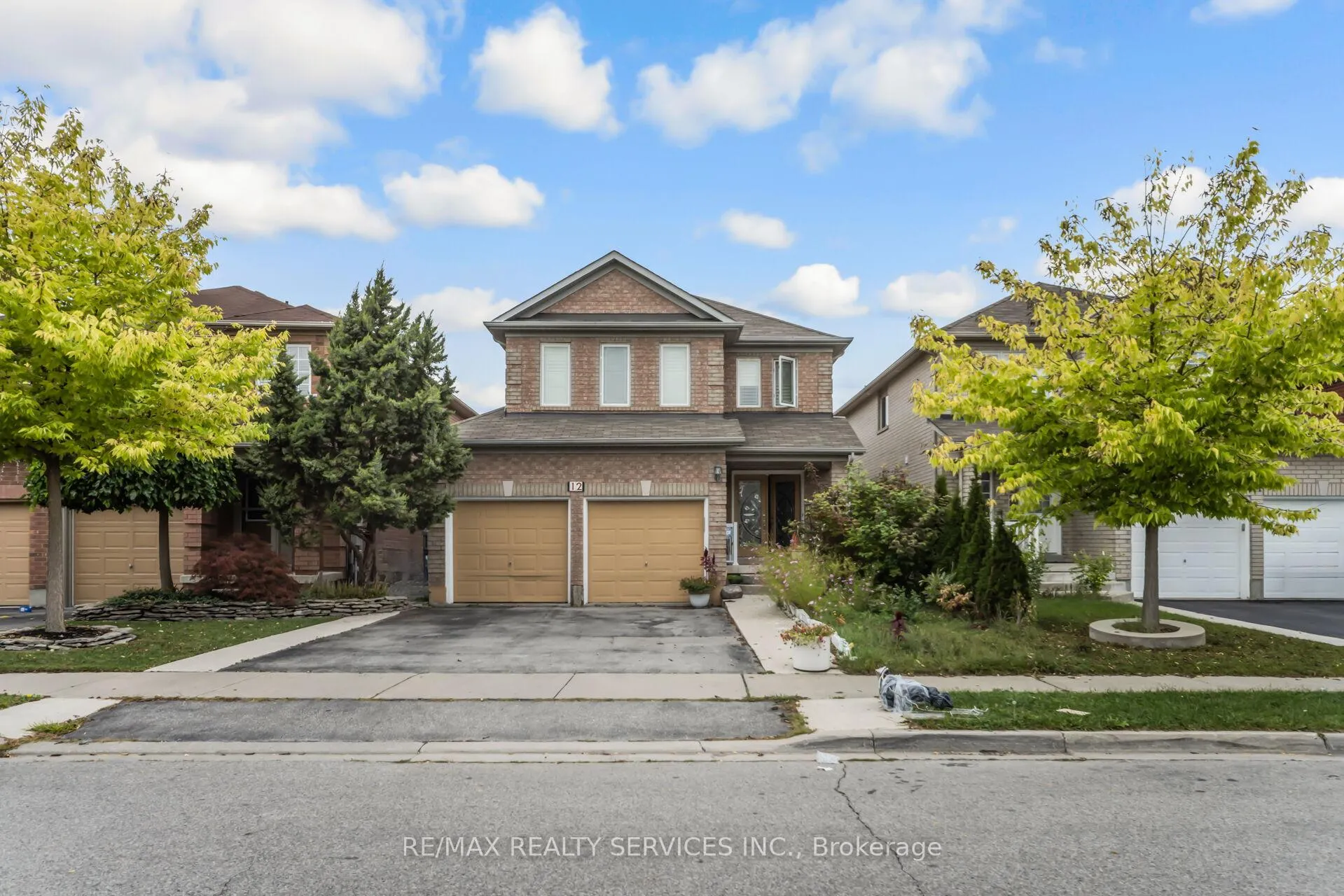 Photo 1 of 12 Roadmaster Lane, Brampton, Fletcher's Meadow — HOMEH