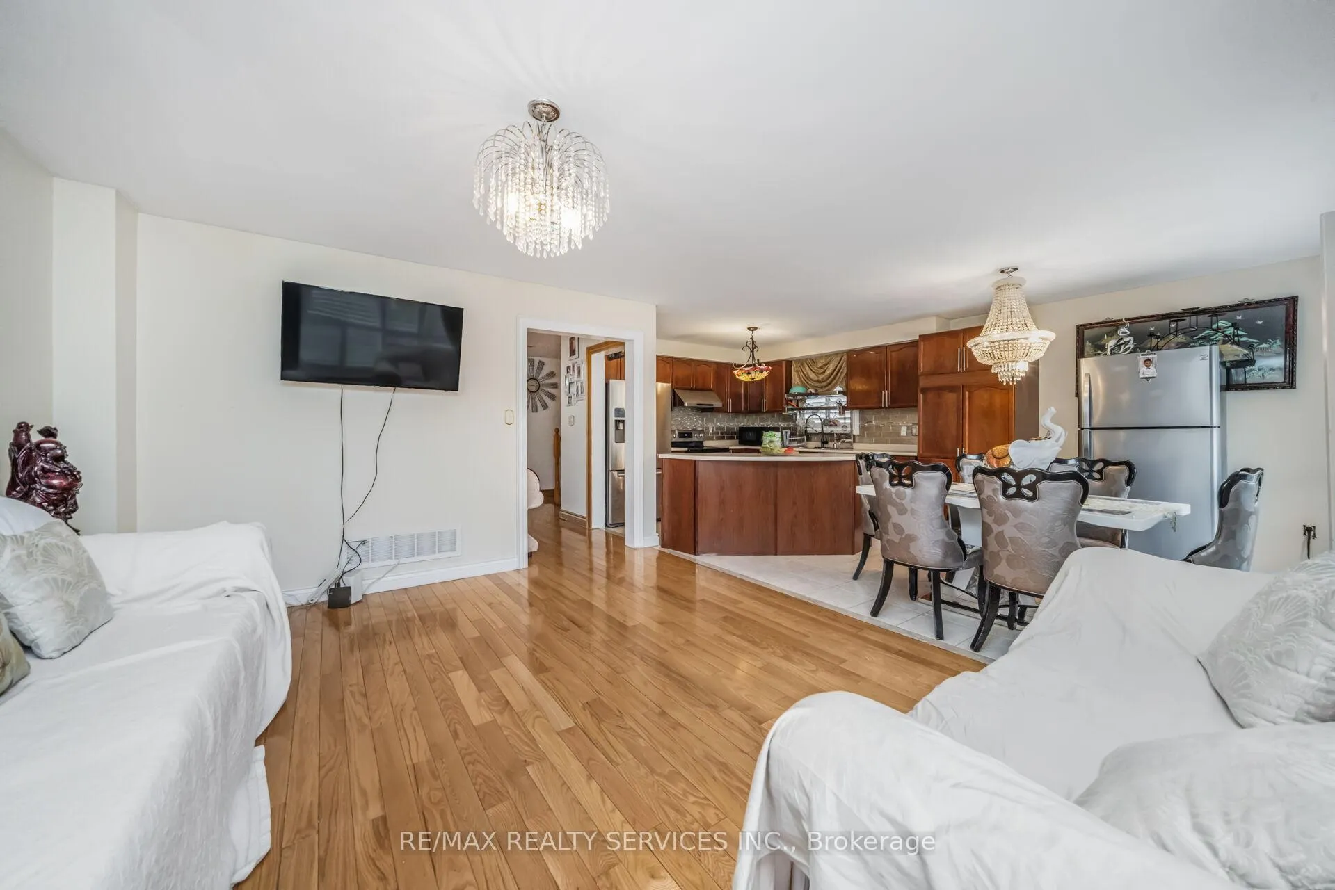 Photo 18 of 12 Roadmaster Lane, Brampton, Fletcher's Meadow — HOMEH