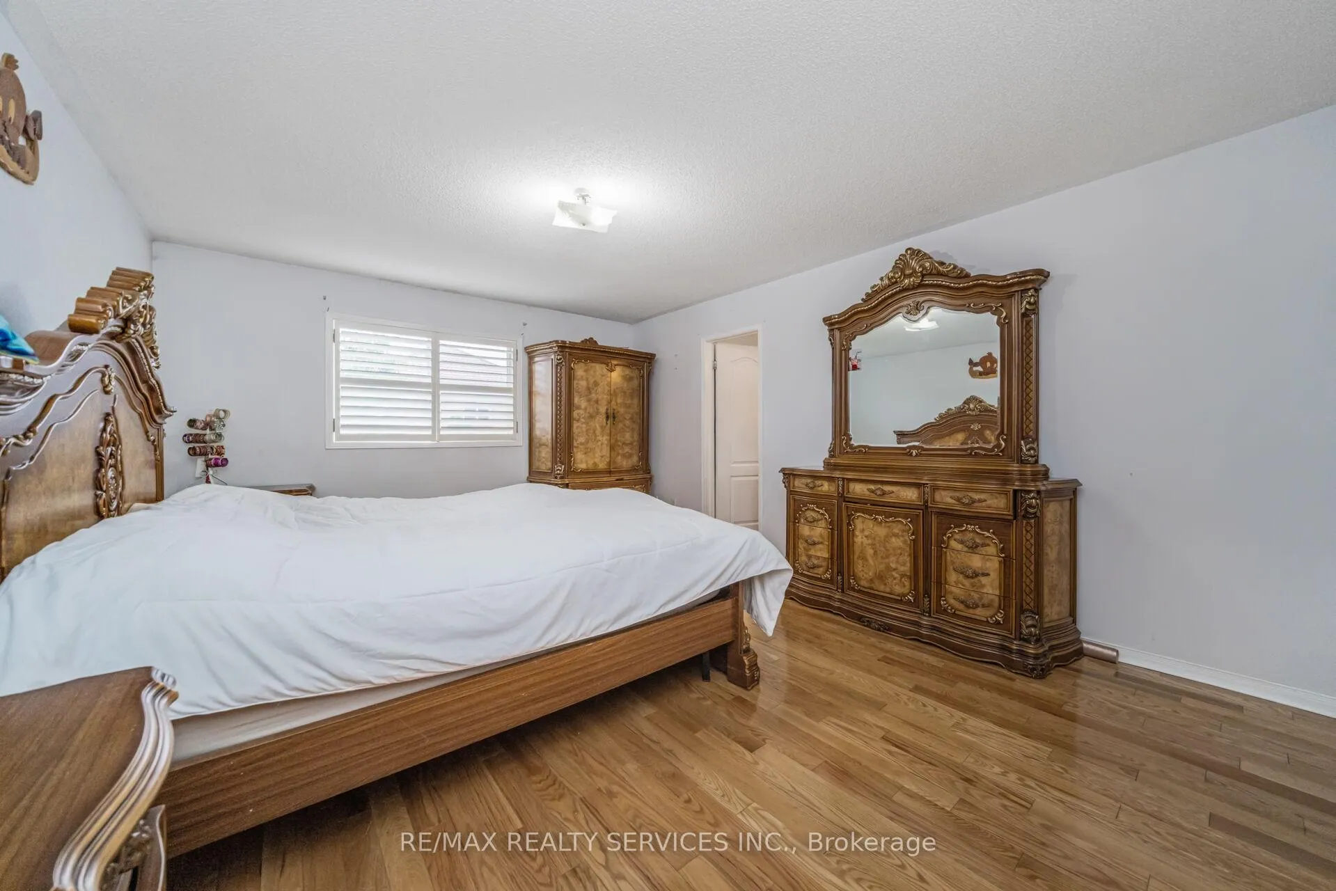 Photo 48 of 12 Roadmaster Lane, Brampton, Fletcher's Meadow — HOMEH