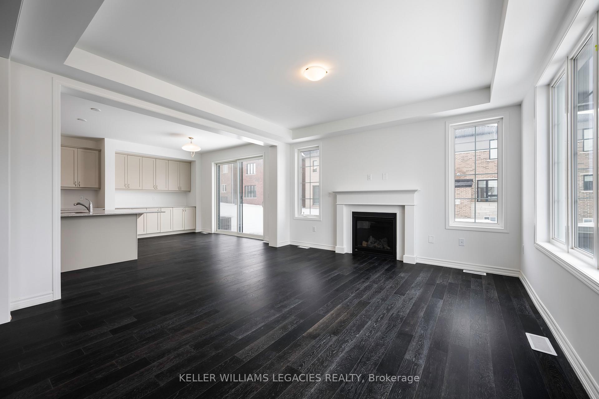 Photo 11 of 362 Madelaine Drive, Barrie, Rural Barrie Southeast — HOMEH