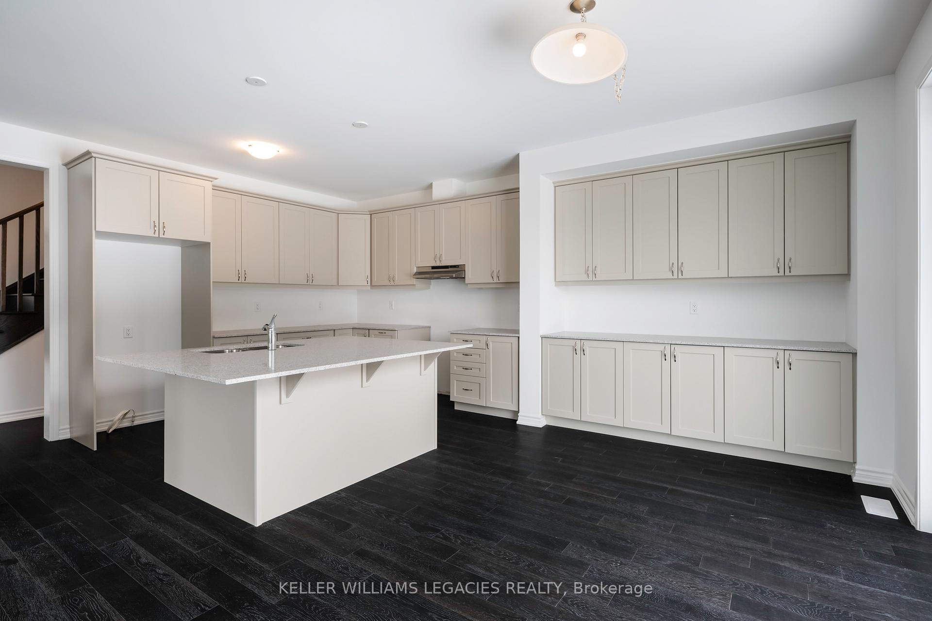 Photo 14 of 362 Madelaine Drive, Barrie, Rural Barrie Southeast — HOMEH