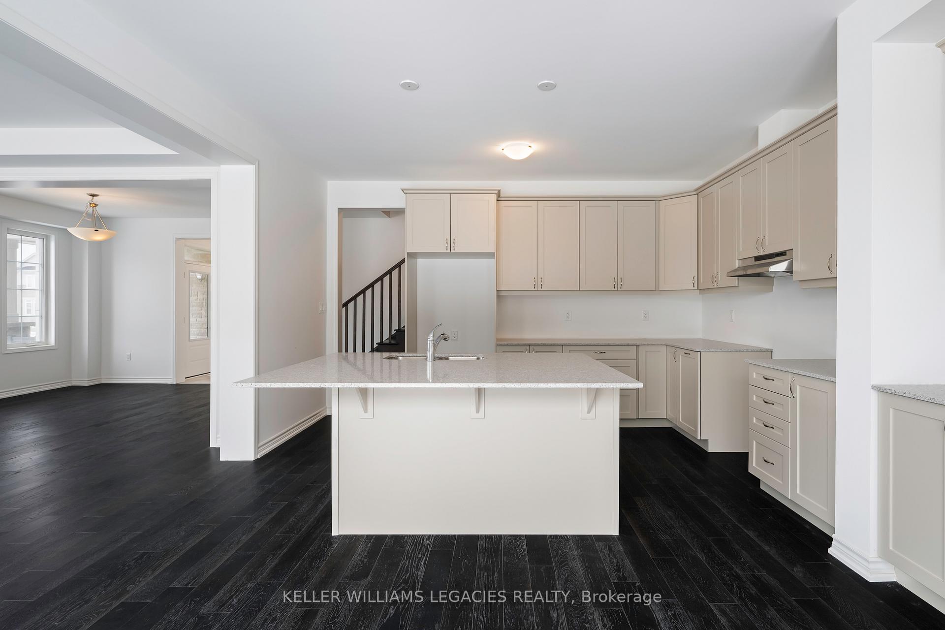 Photo 15 of 362 Madelaine Drive, Barrie, Rural Barrie Southeast — HOMEH
