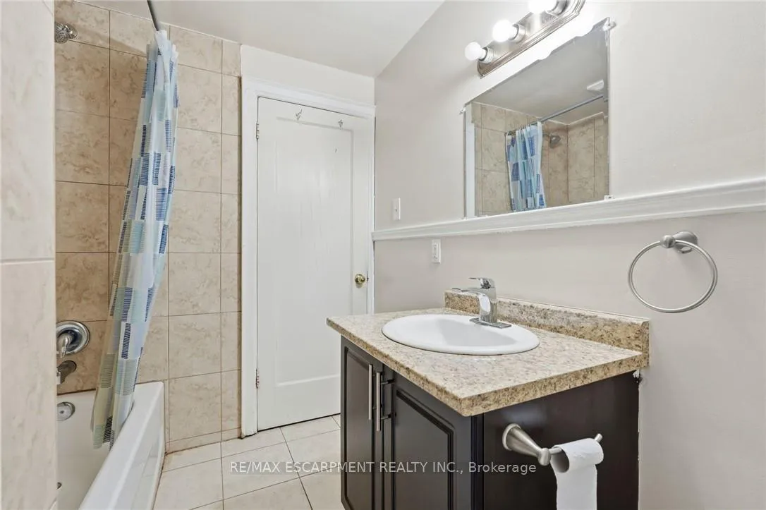 Photo 49 of 2 Gary Avenue, Hamilton, Ainslie Wood — HOMEH