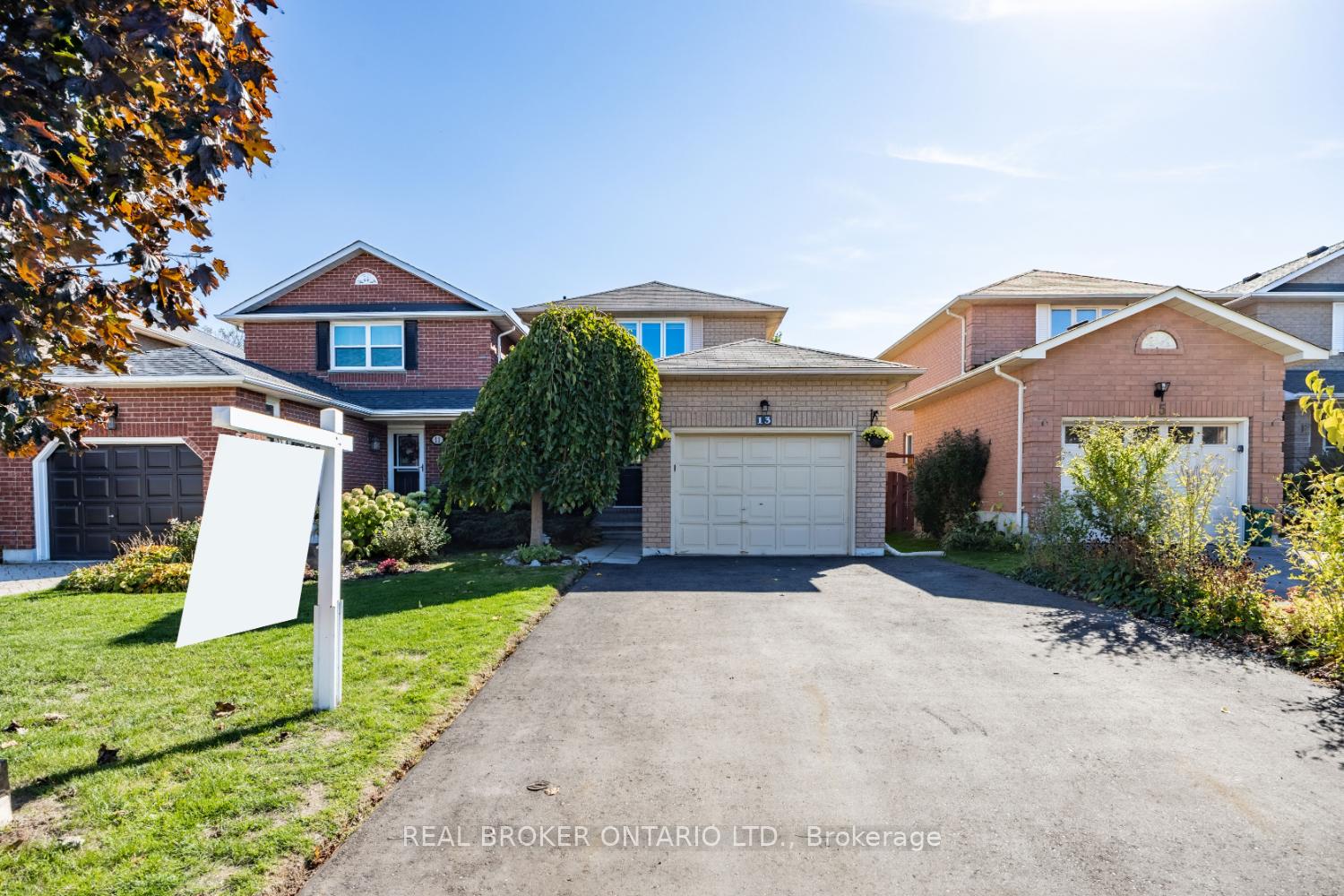 Photo 1 of 13 Fieldcrest Avenue, Clarington, Courtice — HOMEH