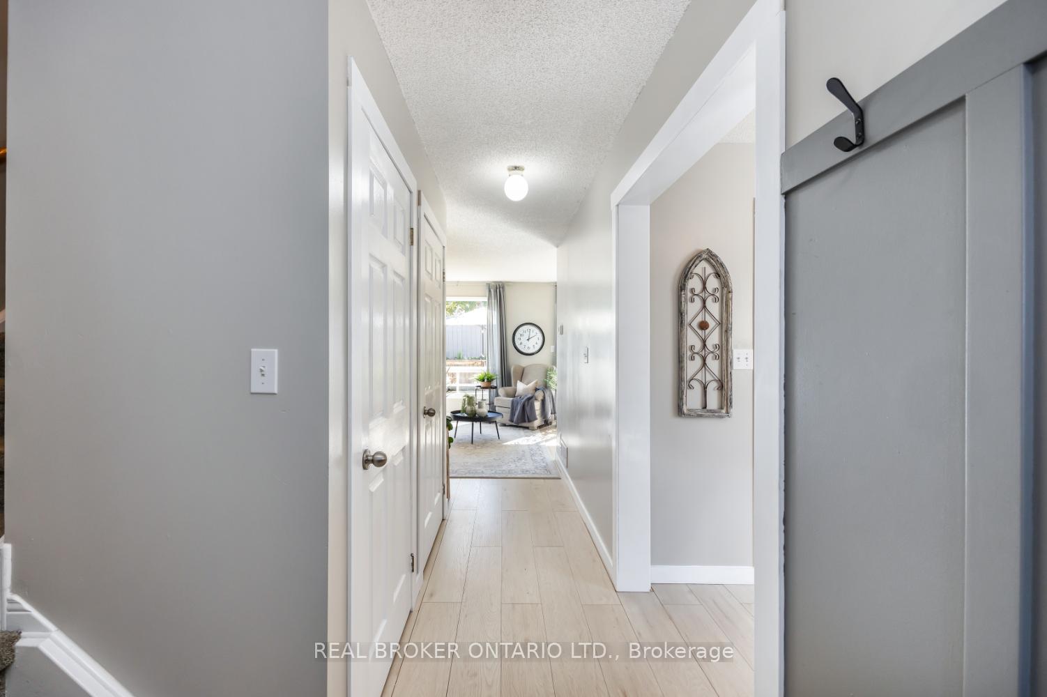 Photo 4 of 13 Fieldcrest Avenue, Clarington, Courtice — HOMEH