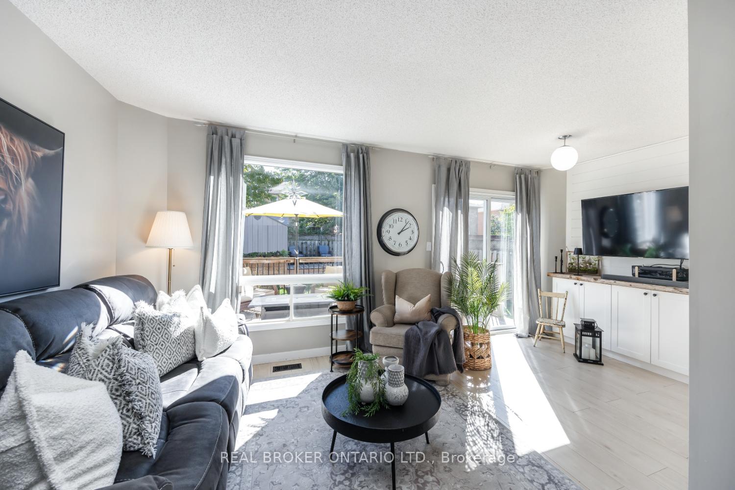 Photo 5 of 13 Fieldcrest Avenue, Clarington, Courtice — HOMEH