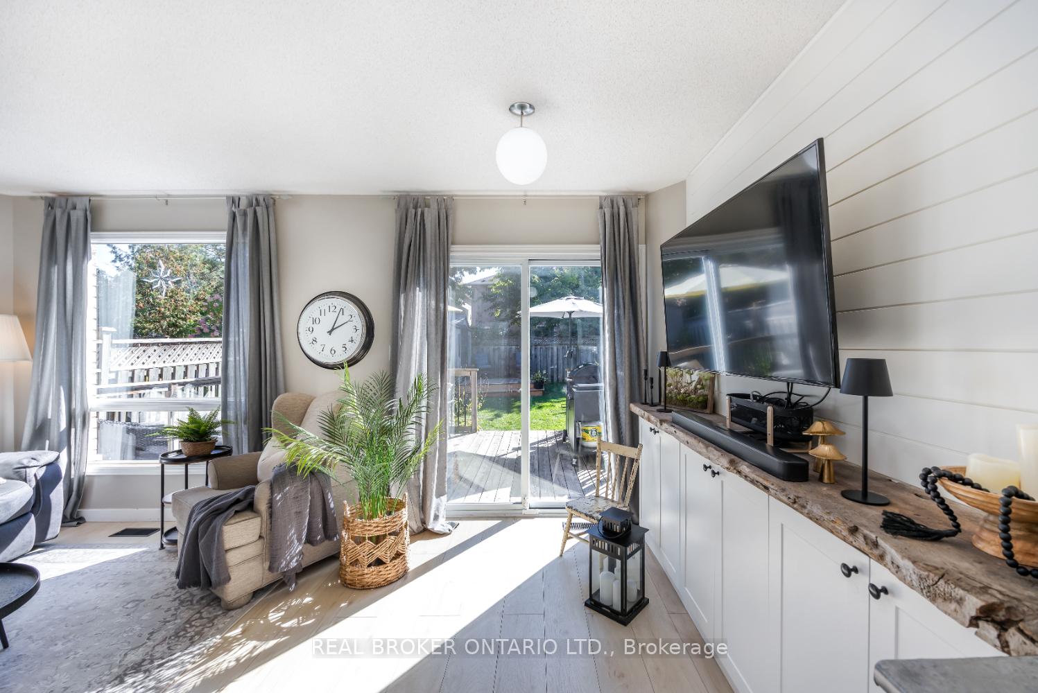 Photo 7 of 13 Fieldcrest Avenue, Clarington, Courtice — HOMEH