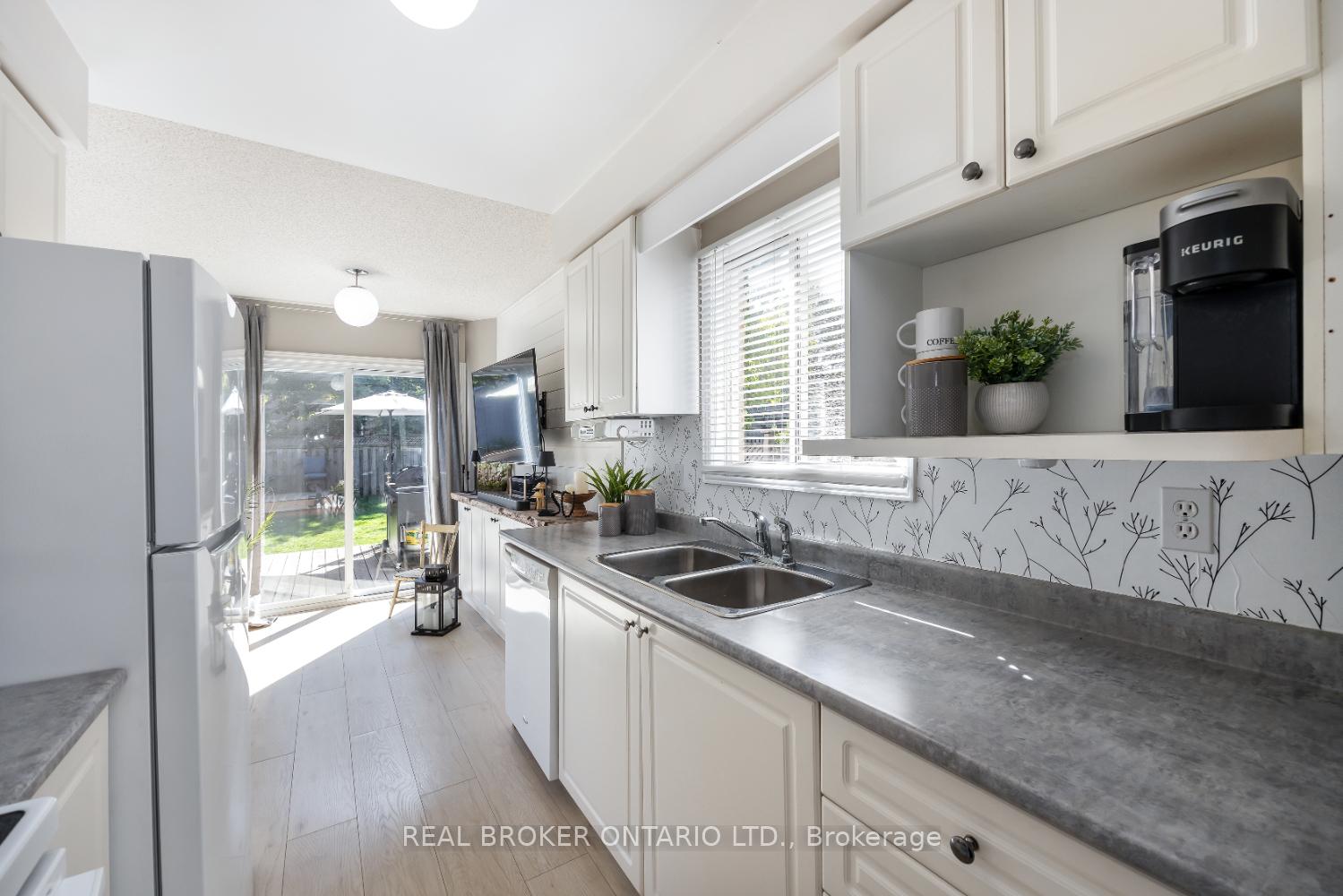 Photo 12 of 13 Fieldcrest Avenue, Clarington, Courtice — HOMEH