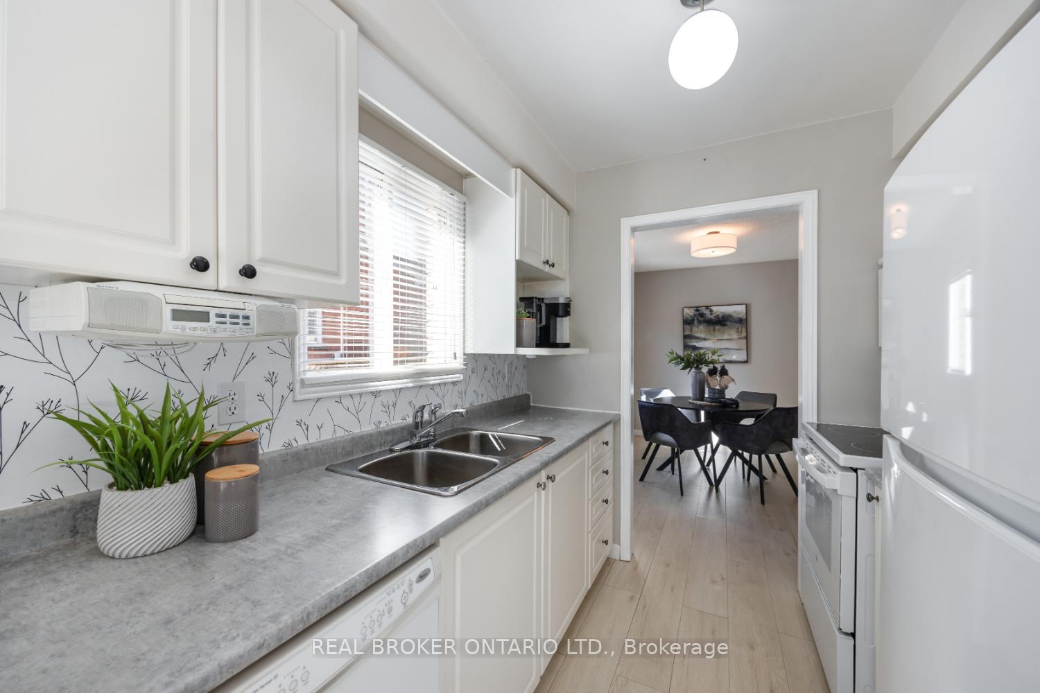 Photo 14 of 13 Fieldcrest Avenue, Clarington, Courtice — HOMEH