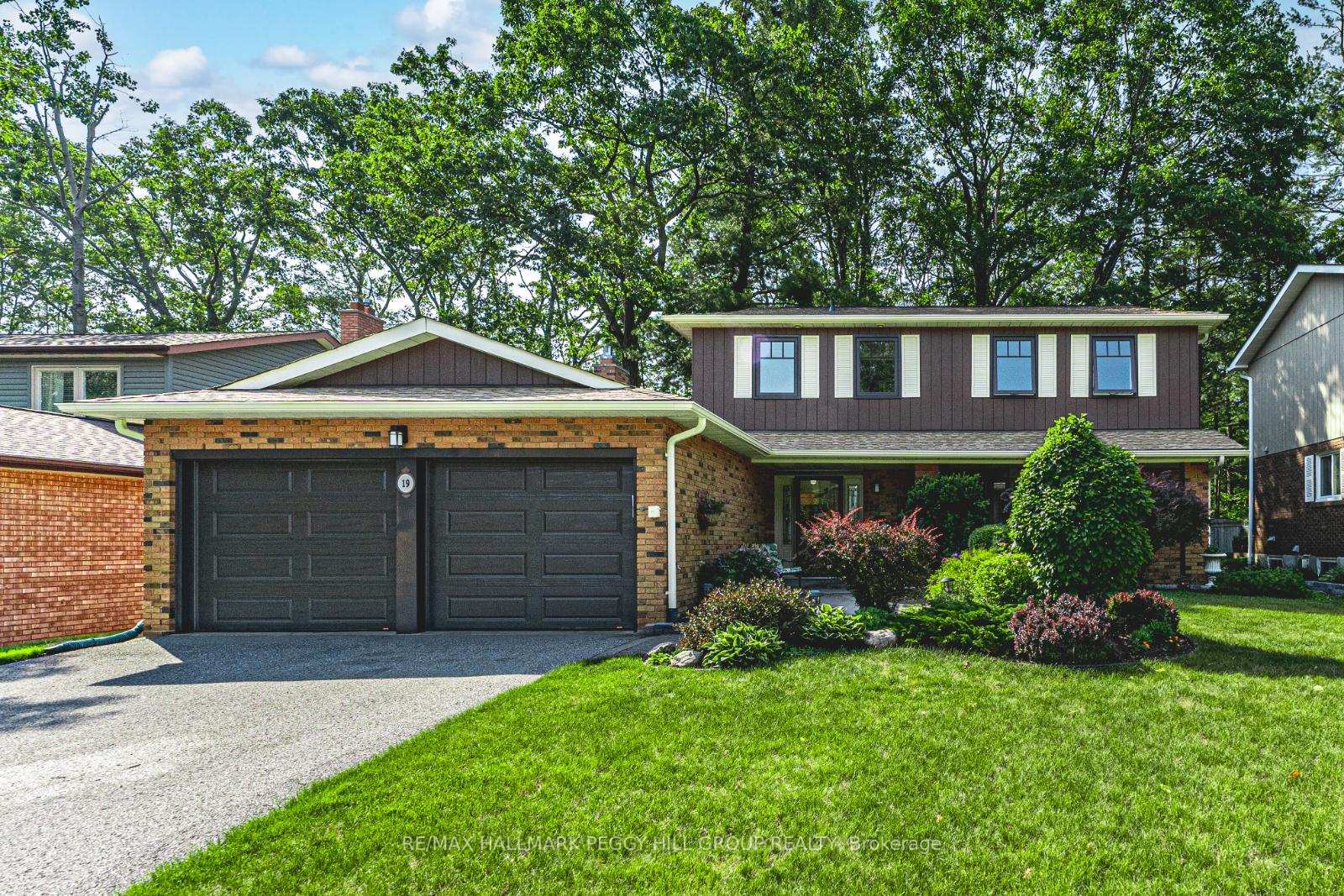 Front of 19 Oakridge Drive