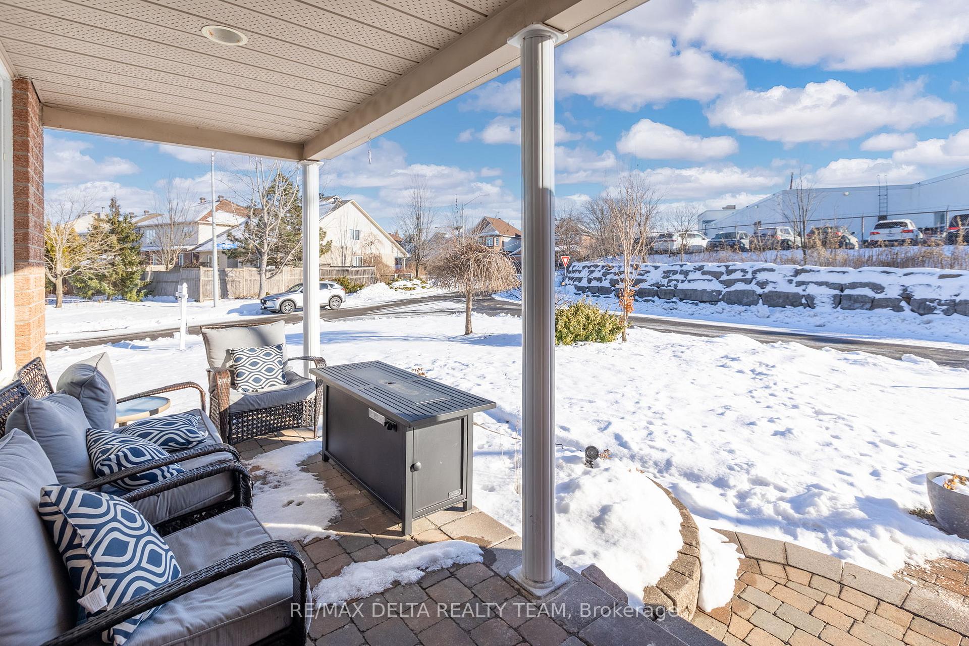 Photo 4 of 2845 Hank Rivers Drive, Ottawa, Upper Hunt Club — HOMEH