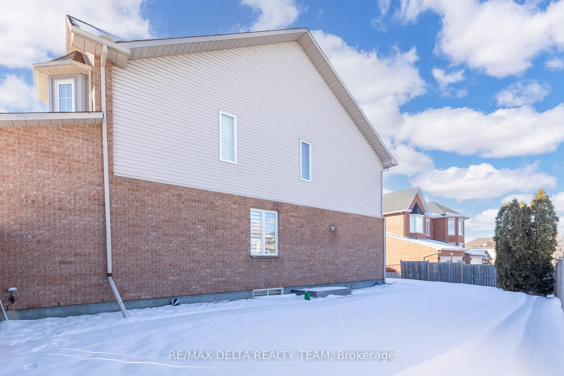 Photo 31 of 2845 Hank Rivers Drive, Ottawa, Upper Hunt Club — HOMEH