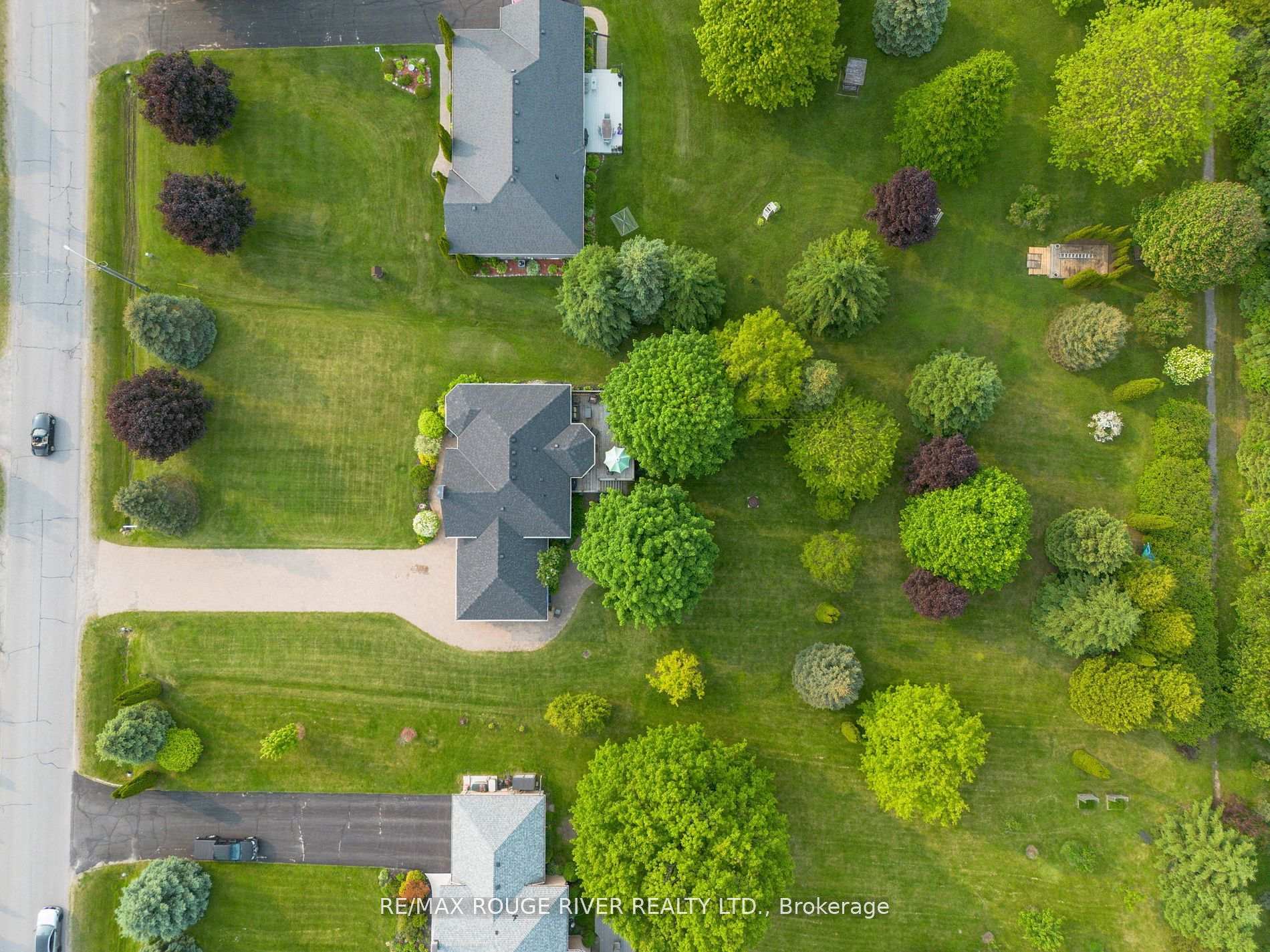 Photo 7 of 14 Deerfield Drive, Hamilton Township, Baltimore — HOMEH