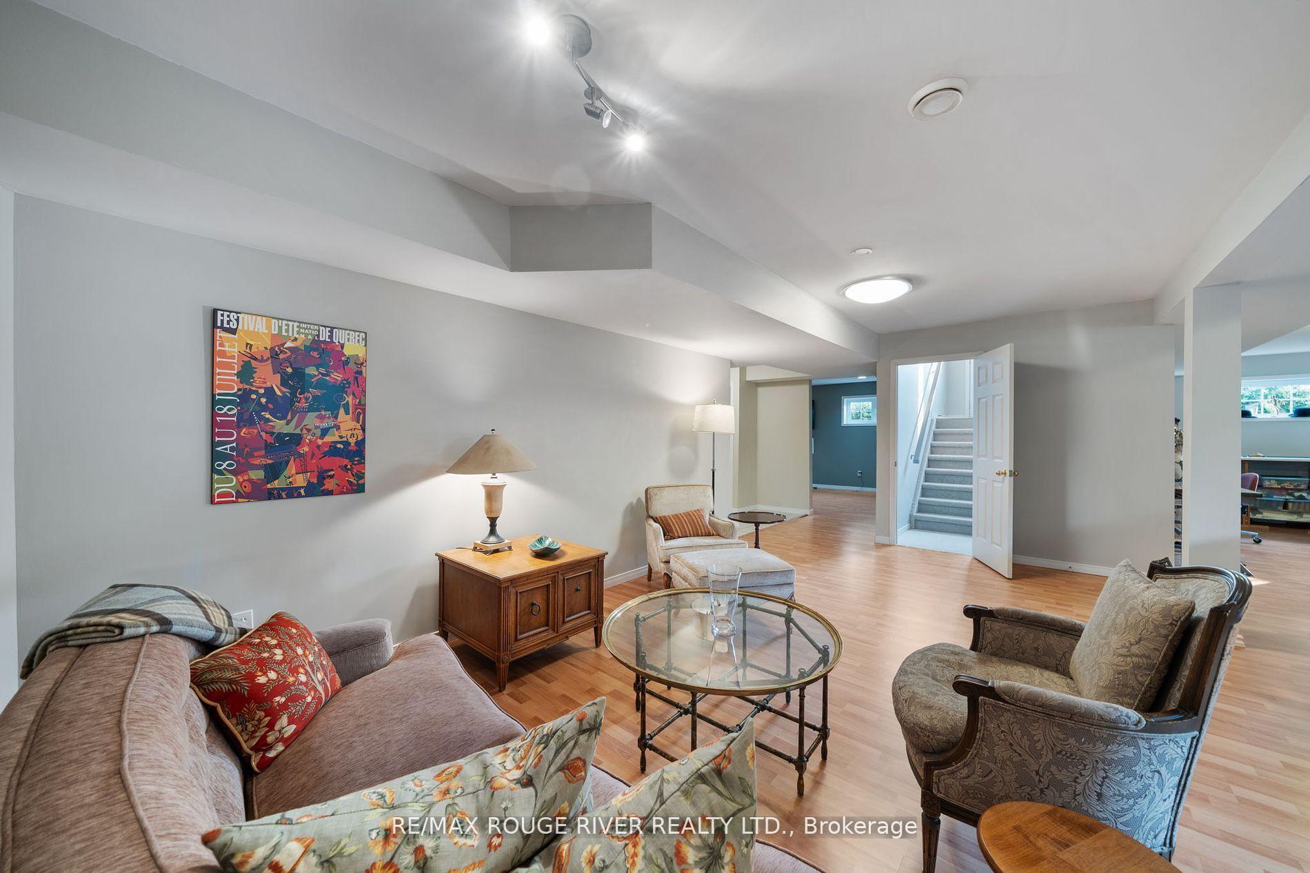 Photo 26 of 14 Deerfield Drive, Hamilton Township, Baltimore — HOMEH