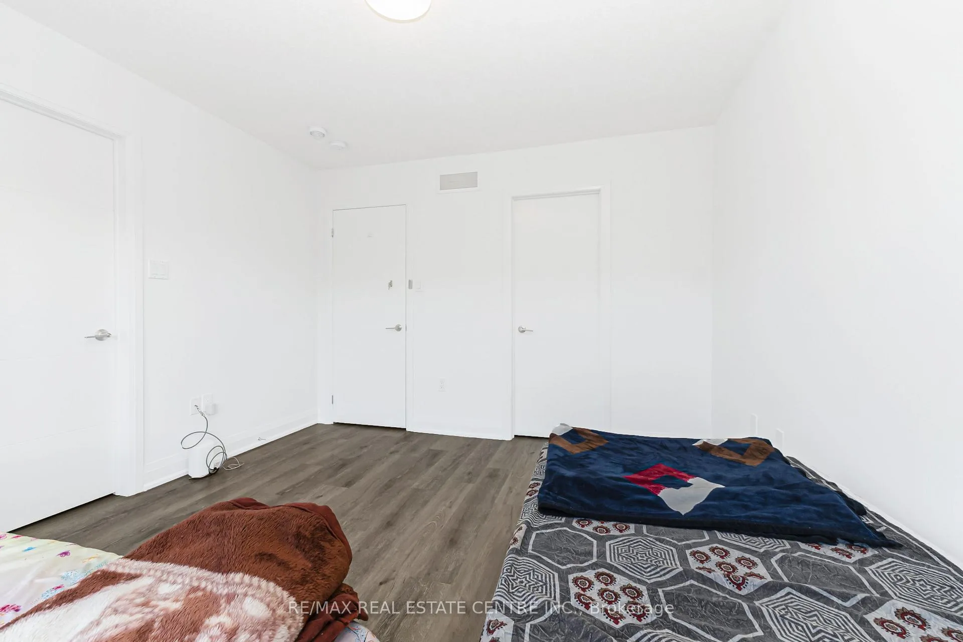 Photo 57 of 33 Steele Crescent, Guelph, St. Patrick's Ward — HOMEH