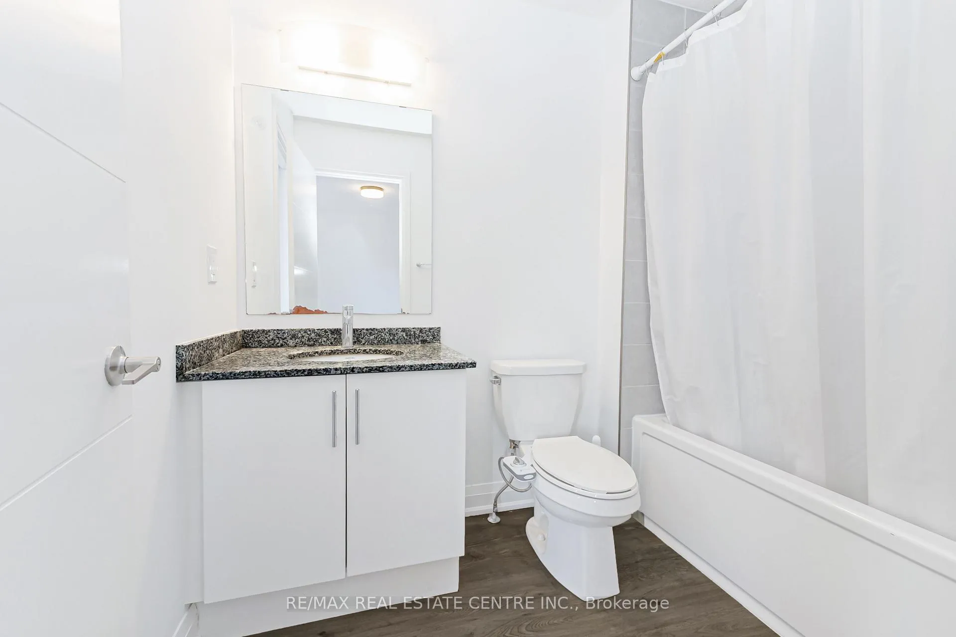 Photo 60 of 33 Steele Crescent, Guelph, St. Patrick's Ward — HOMEH