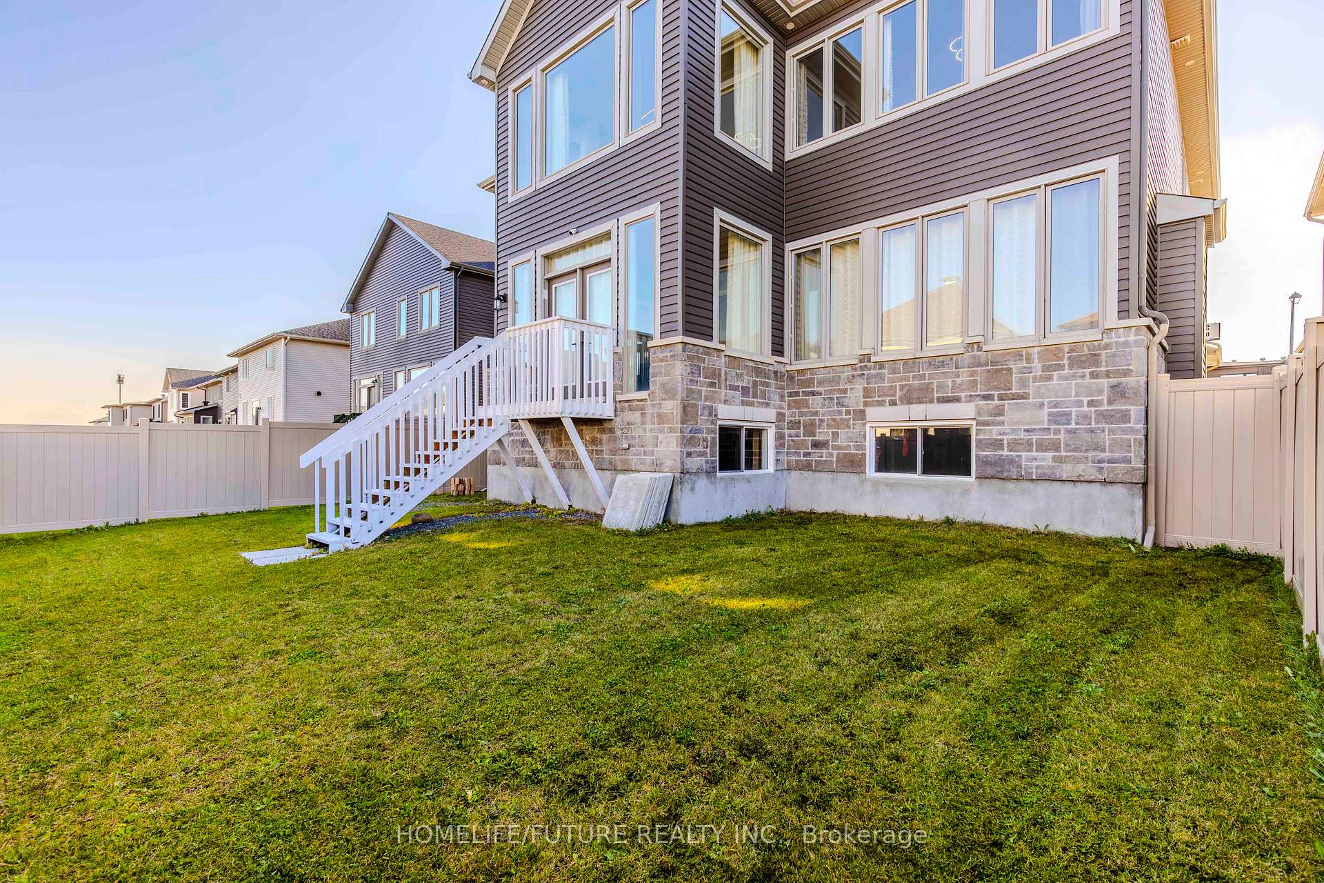 Photo 39 of 100 Dun Skipper Drive, Ottawa, Blossom Park/Kemp Park/Findlay Creek — HOMEH
