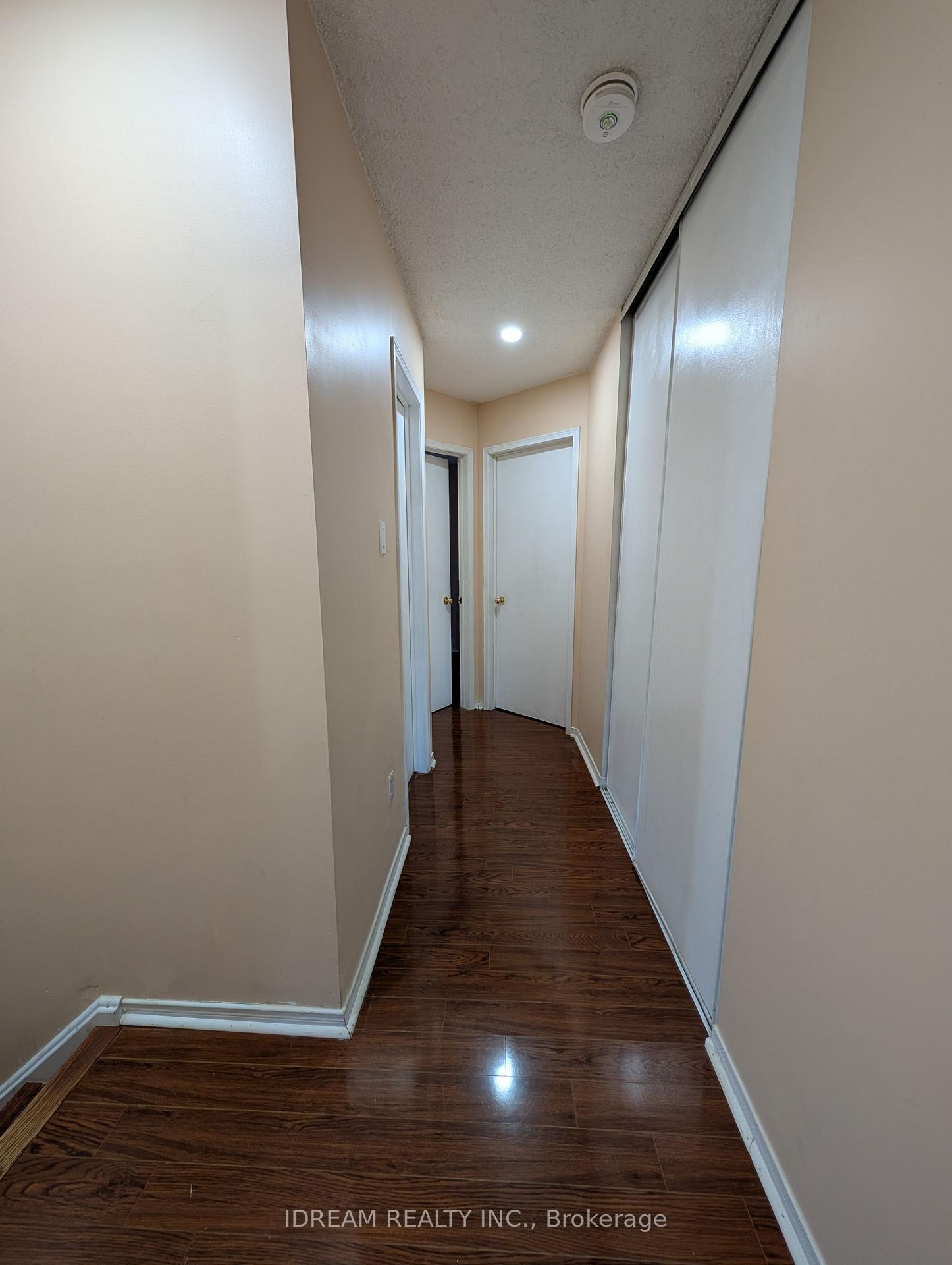 Photo 16 of Unit Upper, 12 Saddlecreek Court, Brampton, Fletcher's Creek South — HOMEH