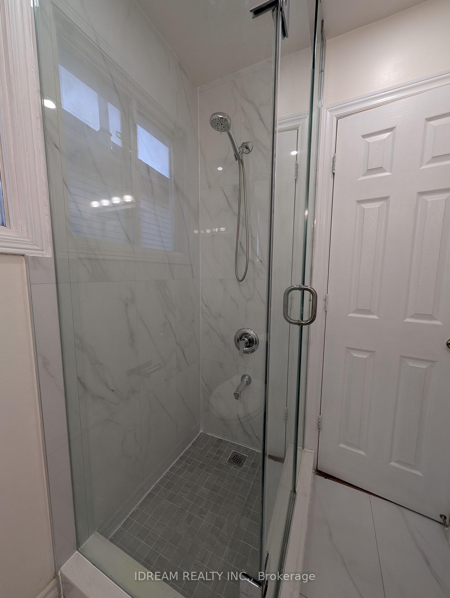 Photo 20 of Unit Upper, 12 Saddlecreek Court, Brampton, Fletcher's Creek South — HOMEH