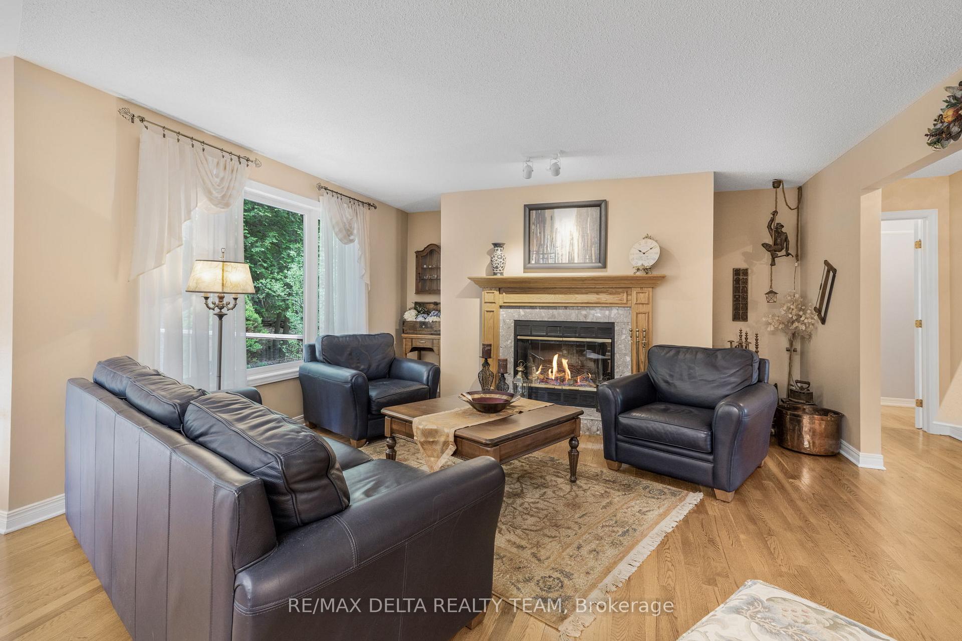 Photo 18 of 6316 Elkwood Drive, Ottawa, Greely — HOMEH
