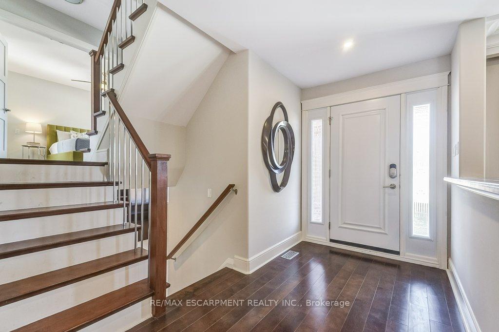 Photo 8 of 174 Foxbar Road, Burlington, Appleby — HOMEH