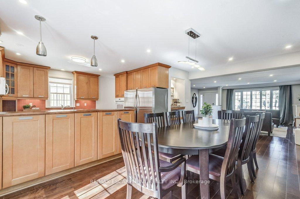 Photo 3 of 174 Foxbar Road, Burlington, Appleby — HOMEH
