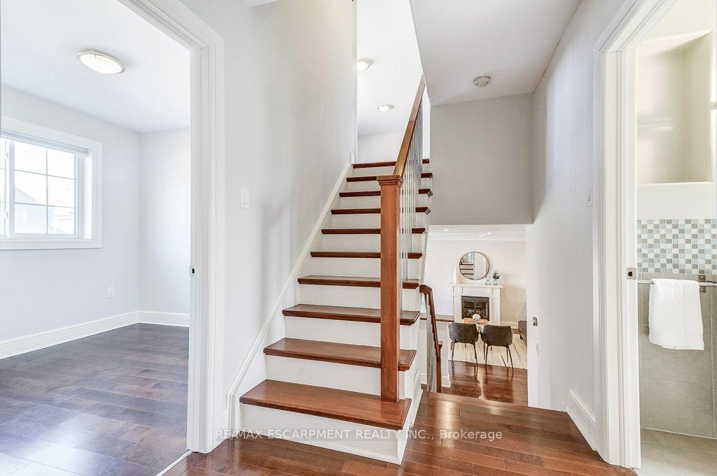 Photo 16 of 174 Foxbar Road, Burlington, Appleby — HOMEH