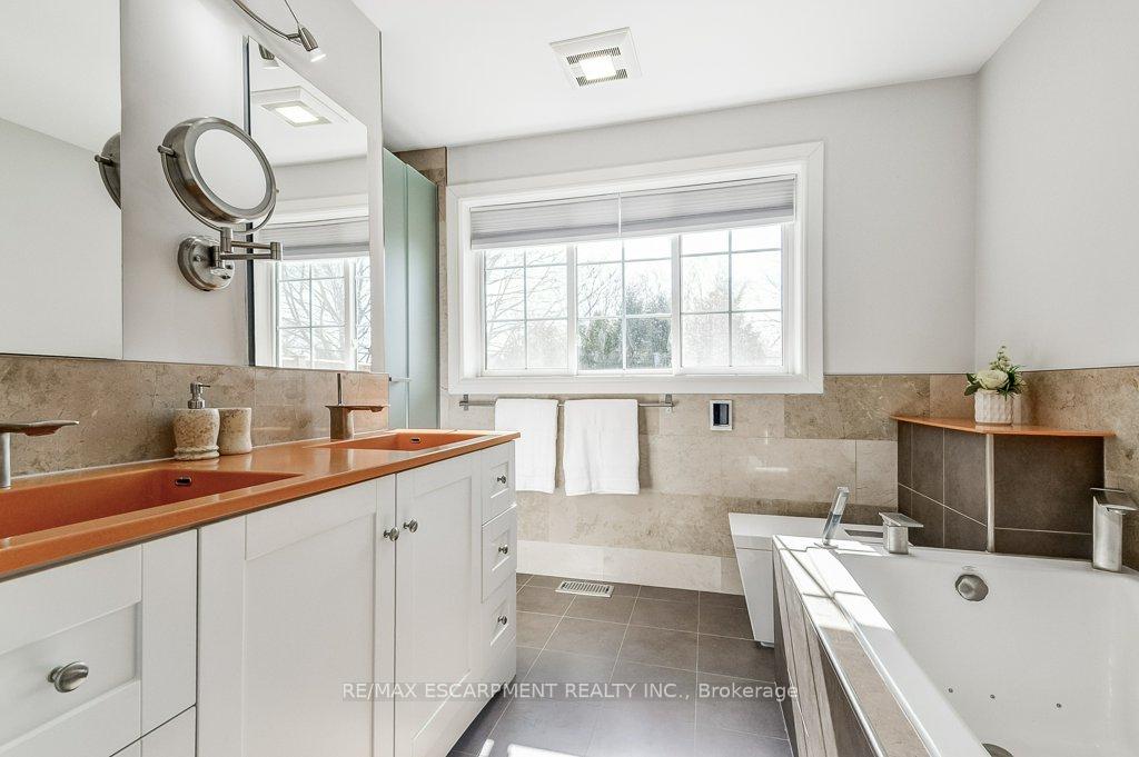 Photo 4 of 174 Foxbar Road, Burlington, Appleby — HOMEH