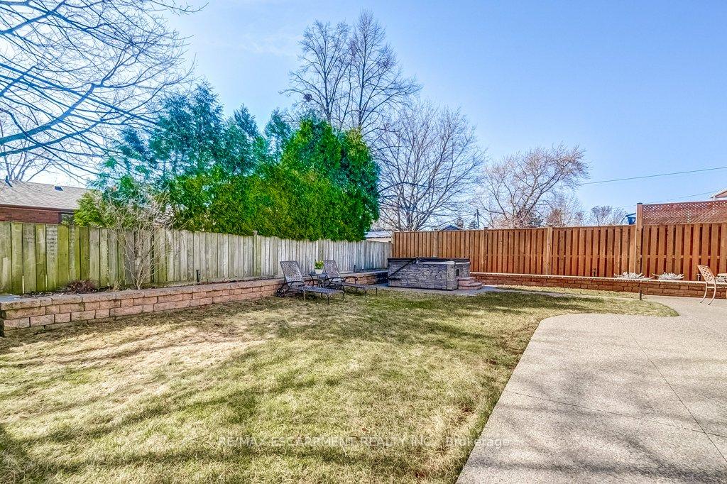 Photo 13 of 174 Foxbar Road, Burlington, Appleby — HOMEH