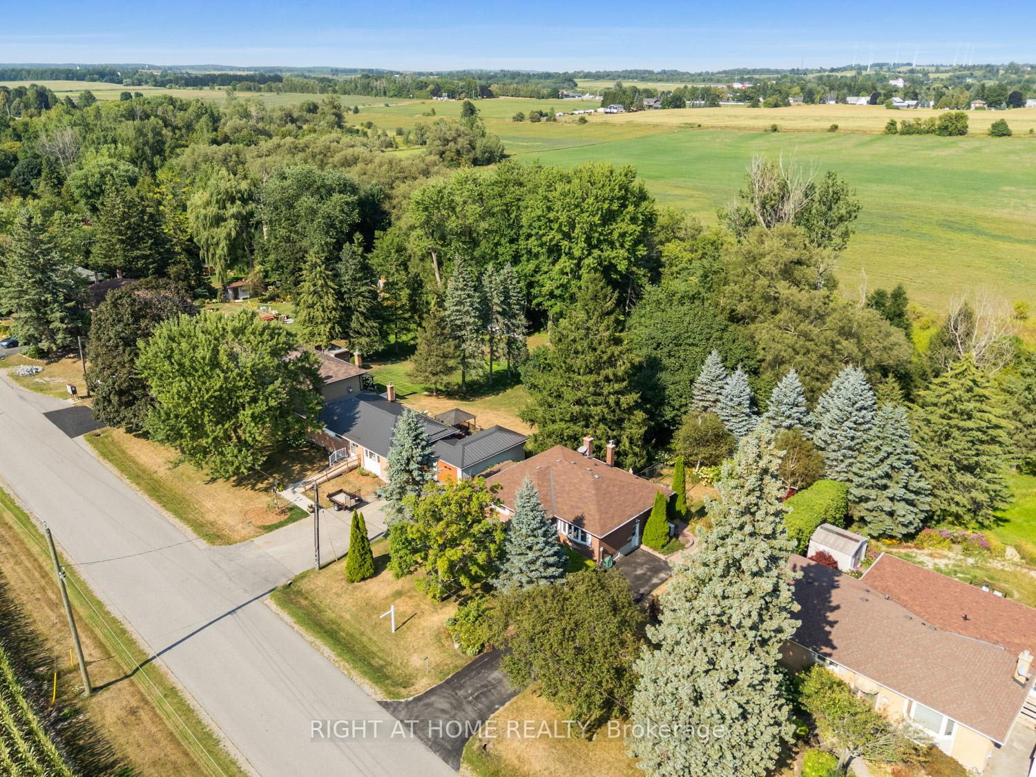 Photo 4 of 5741 Ochonski Road, Clarington, Rural Clarington — HOMEH