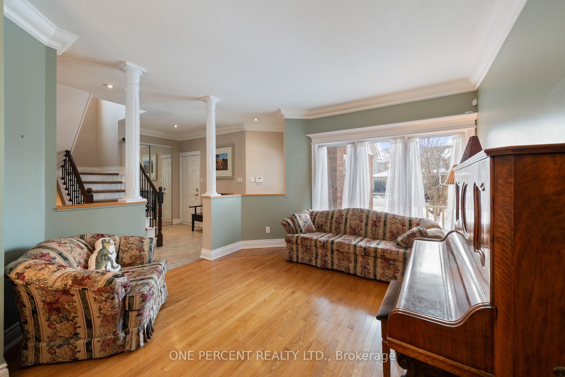Photo 4 of 4157 Canyon Walk Drive, Ottawa, Riverside South/Gloucester Glen — HOMEH