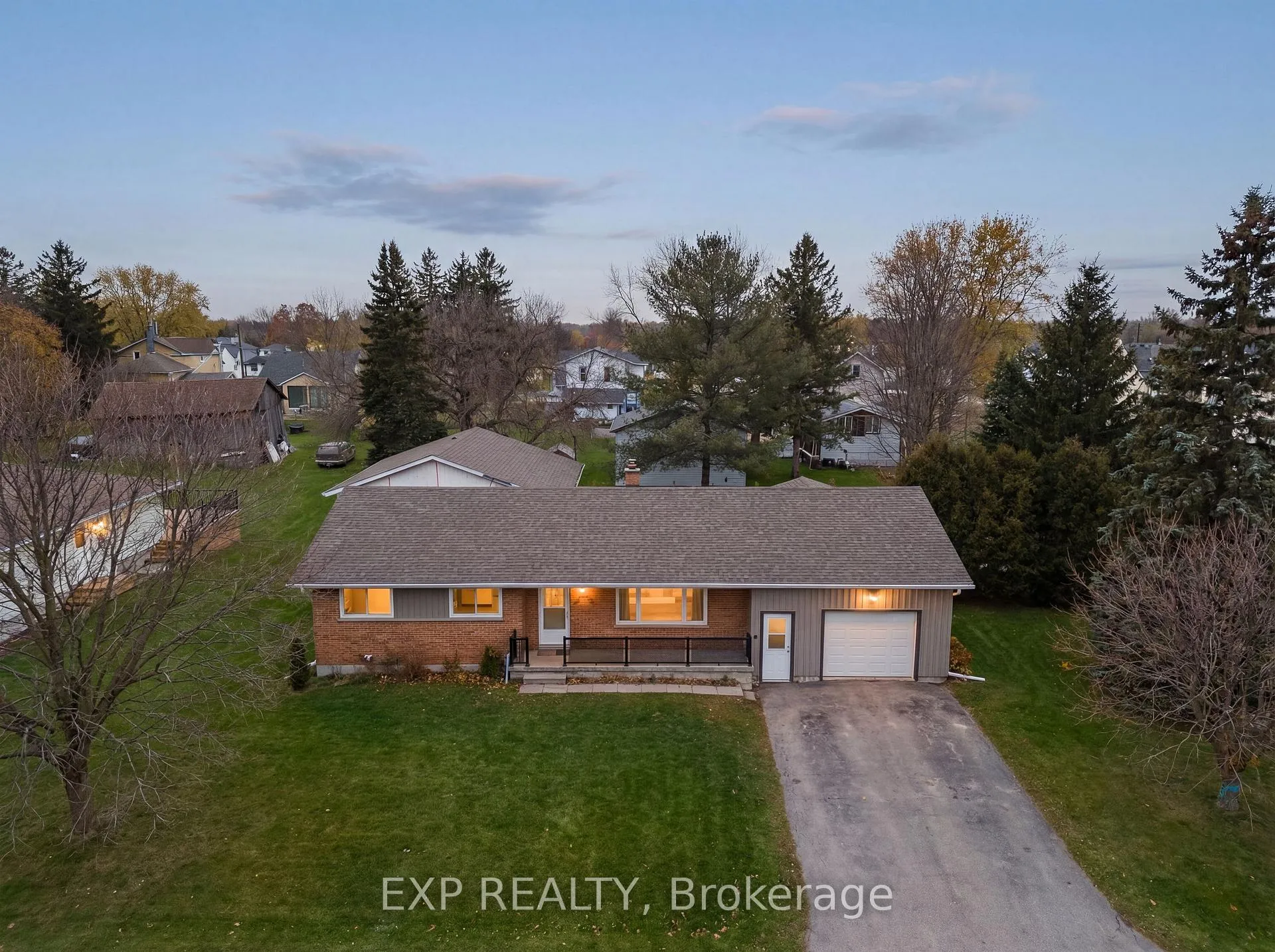 Photo 2 of 1080 Henry Street, Wellesley — HOMEH