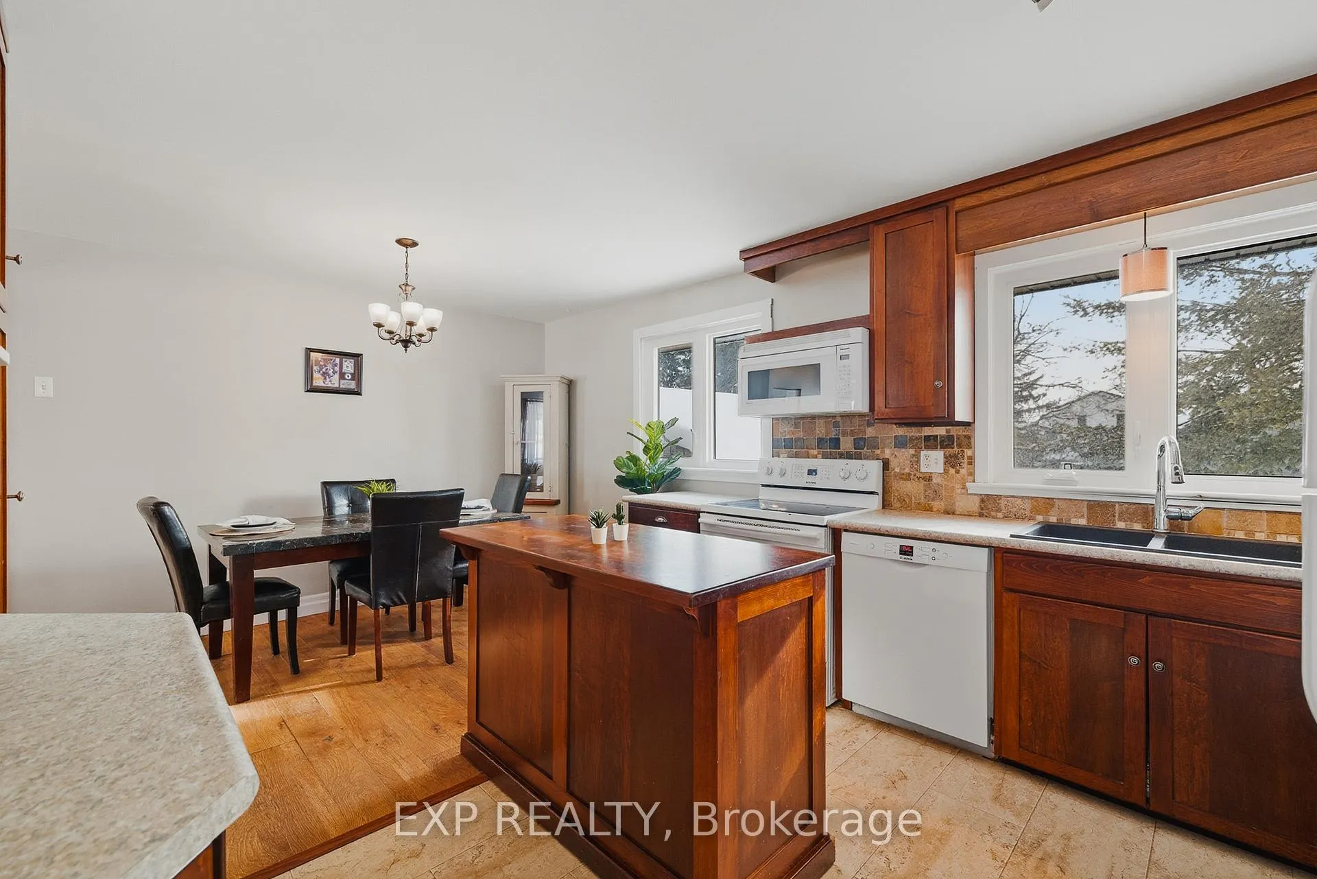 Photo 9 of 1080 Henry Street, Wellesley — HOMEH