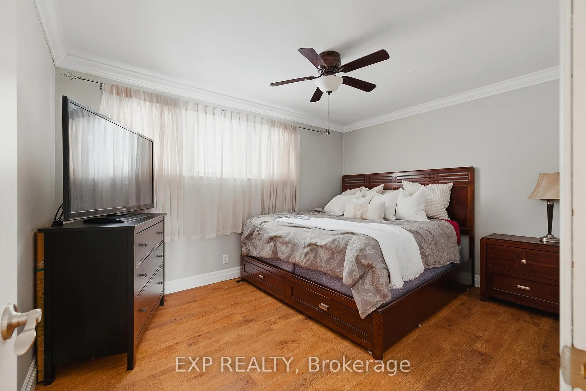 Photo 13 of 1080 Henry Street, Wellesley — HOMEH