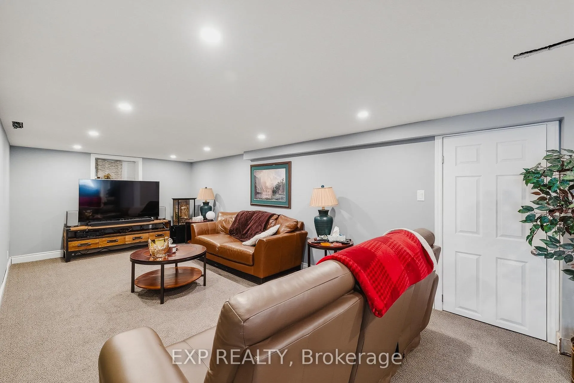 Photo 17 of 1080 Henry Street, Wellesley — HOMEH