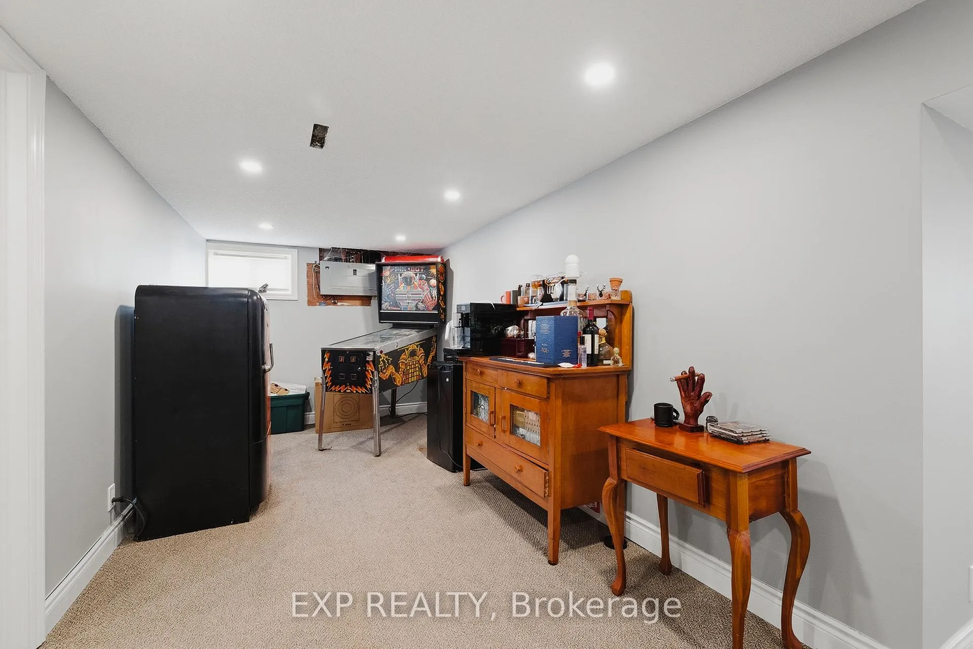 Photo 19 of 1080 Henry Street, Wellesley — HOMEH