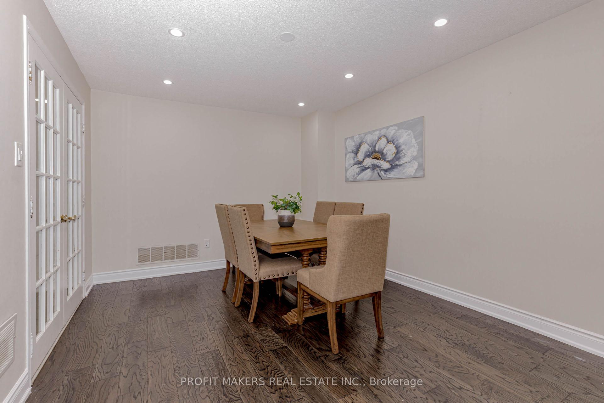 Photo 6 of 49 Horsham Street, Brampton, Brampton West — HOMEH