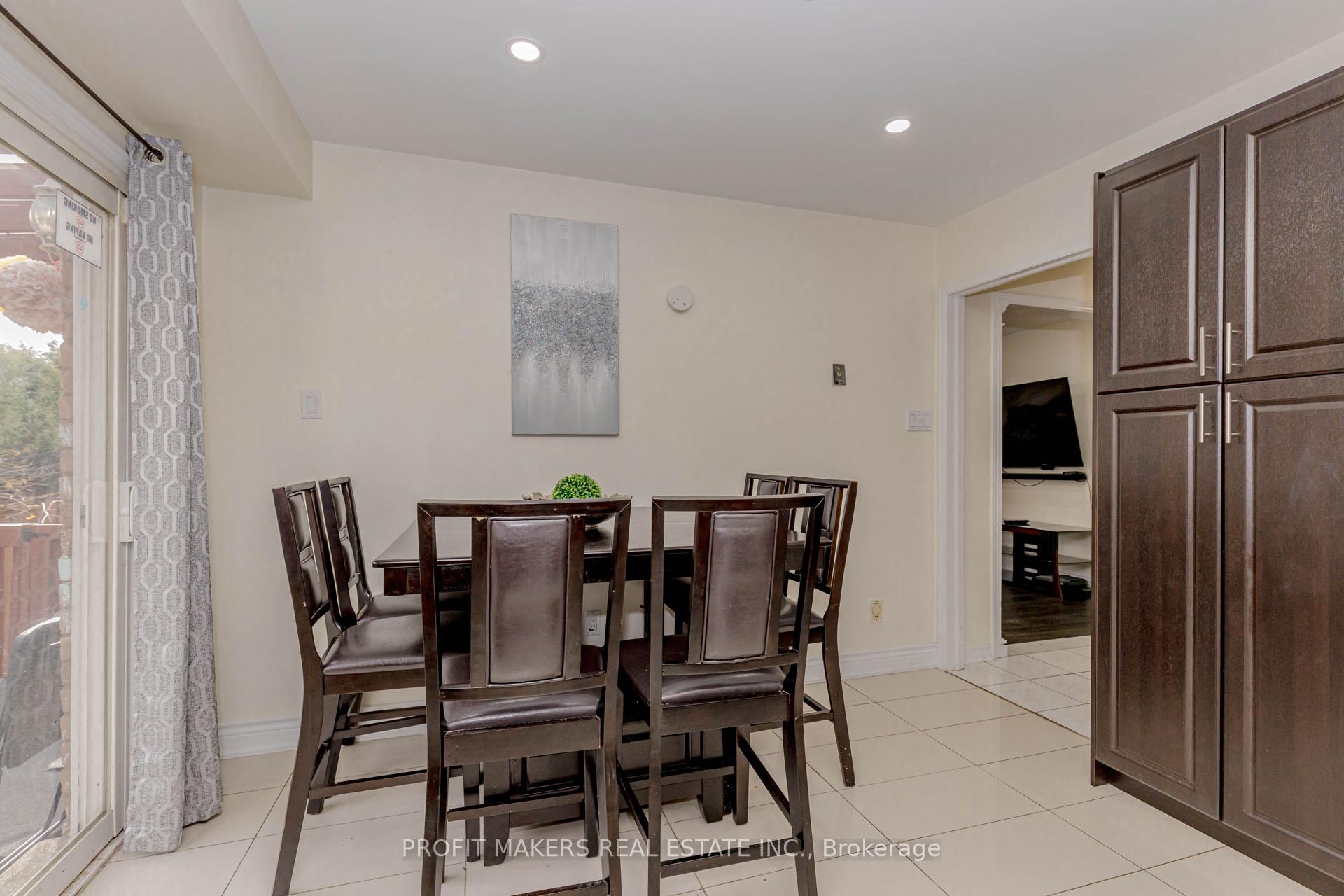 Photo 15 of 49 Horsham Street, Brampton, Brampton West — HOMEH
