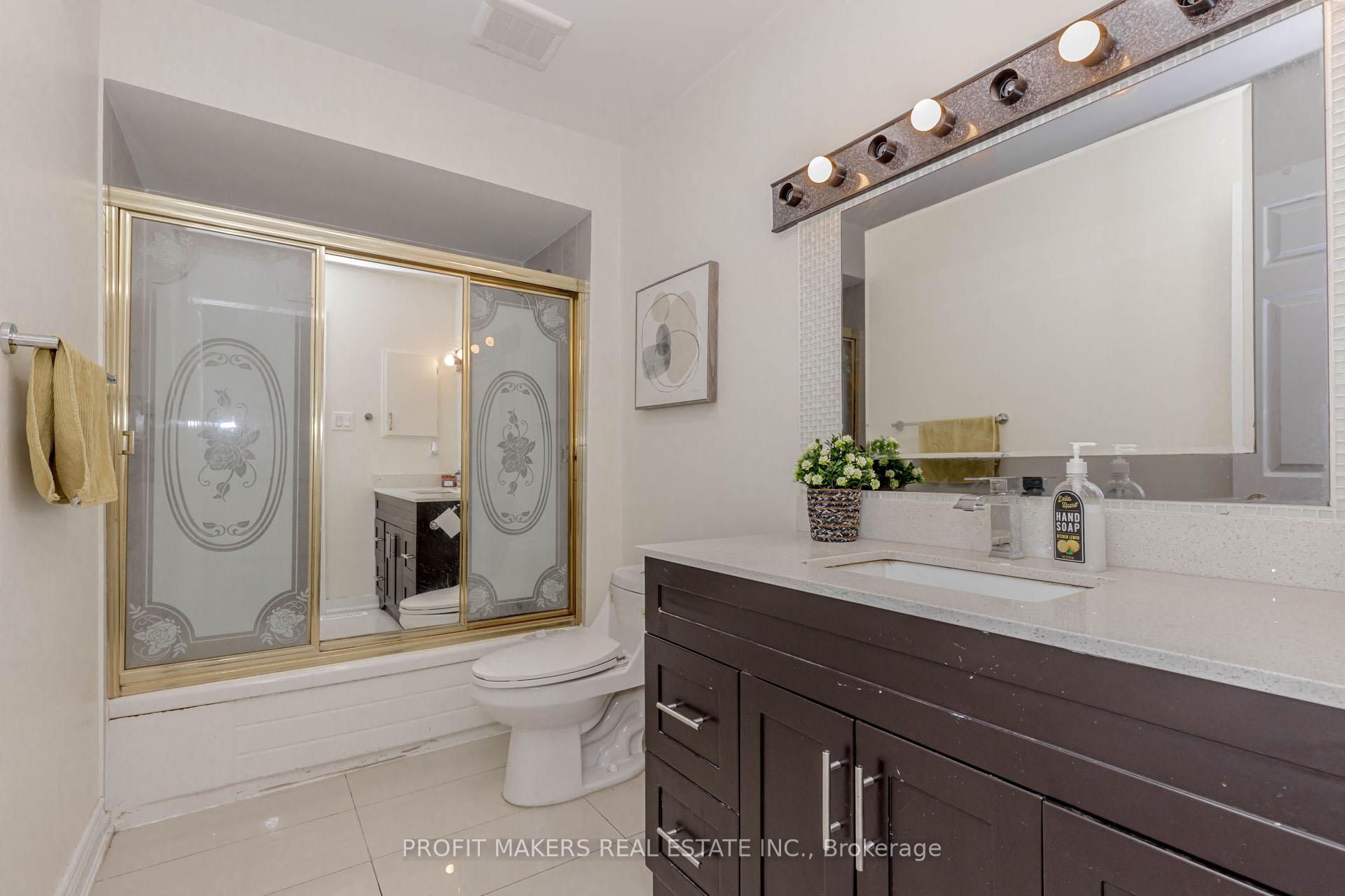 Photo 23 of 49 Horsham Street, Brampton, Brampton West — HOMEH