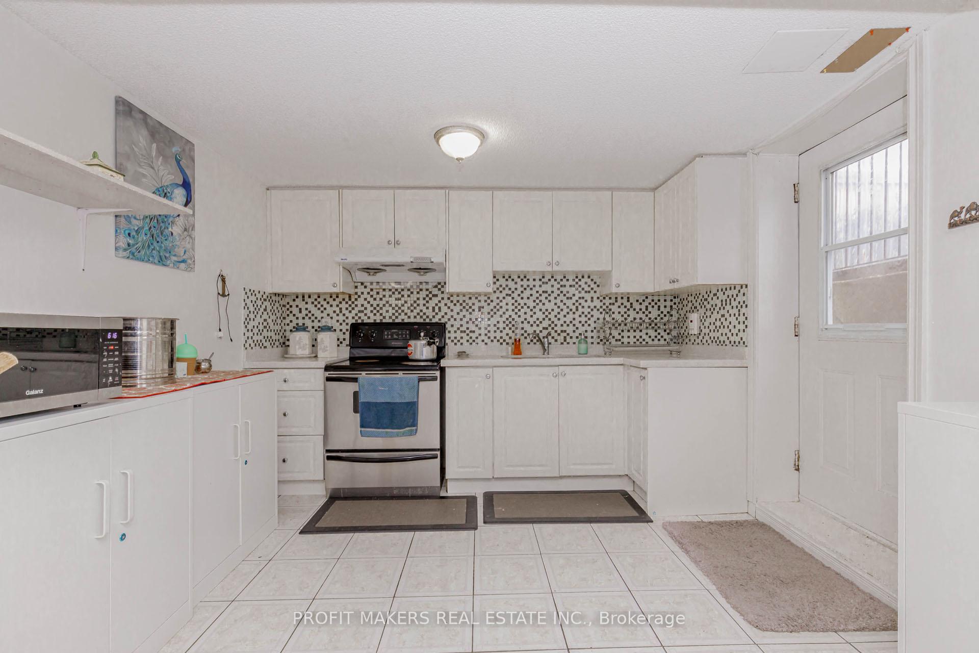 Photo 25 of 49 Horsham Street, Brampton, Brampton West — HOMEH