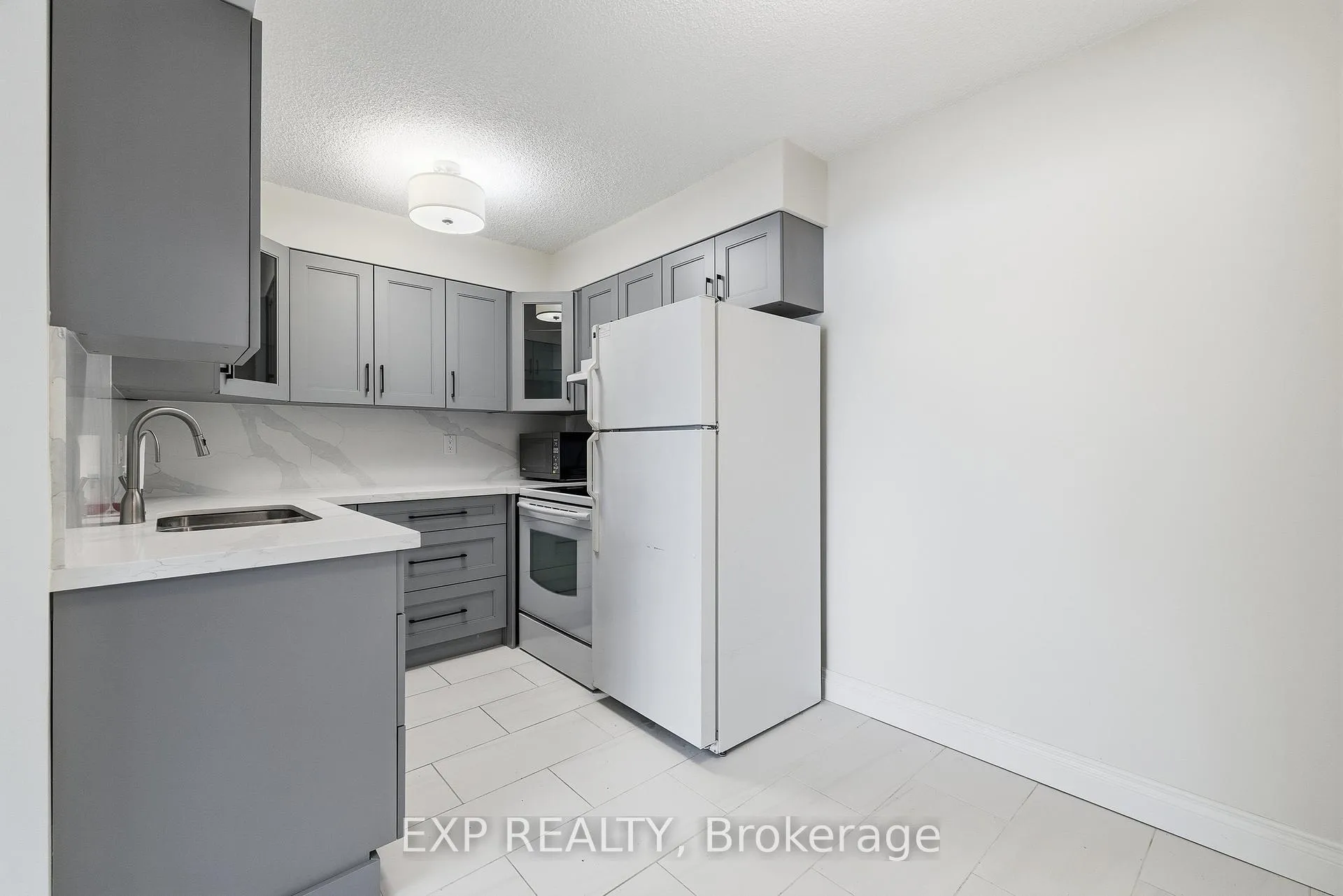 Photo 11 of Unit 312, 225 Harvard Place, Waterloo — HOMEH