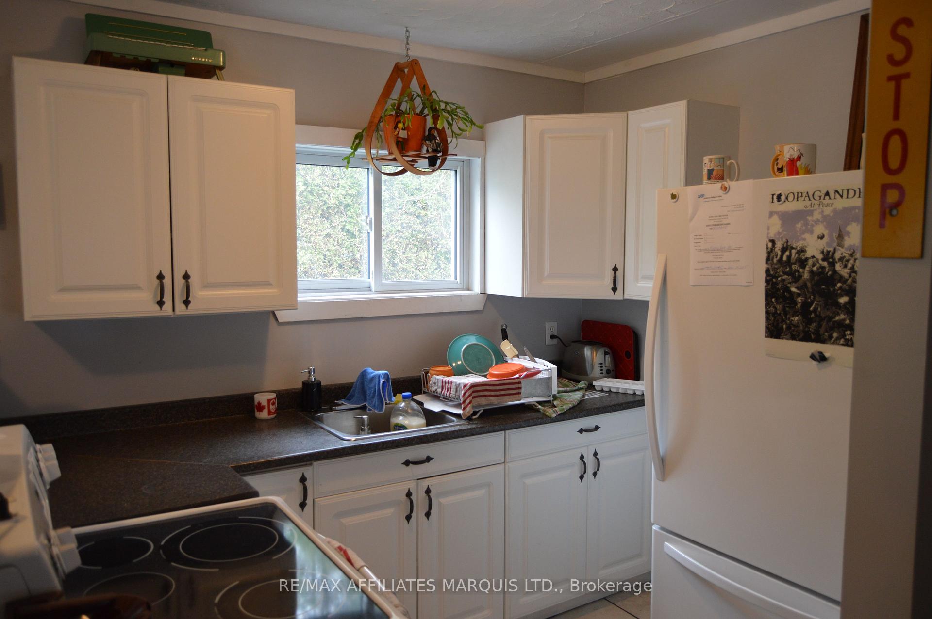 Photo 5 of 440 Eighth Street E, Cornwall — HOMEH
