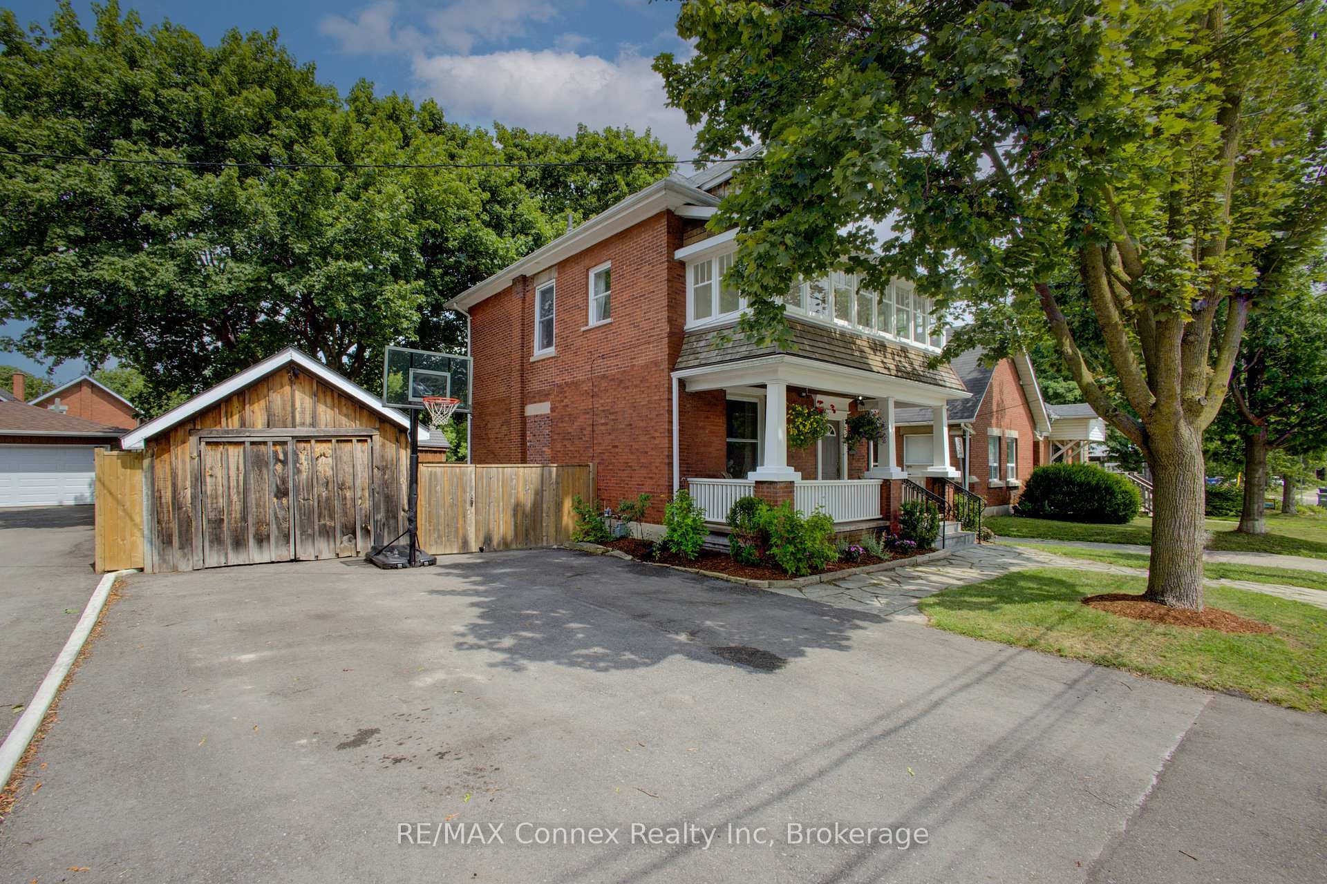 Photo 2 of 120 Harris Street, Guelph, St. Patrick's Ward — HOMEH