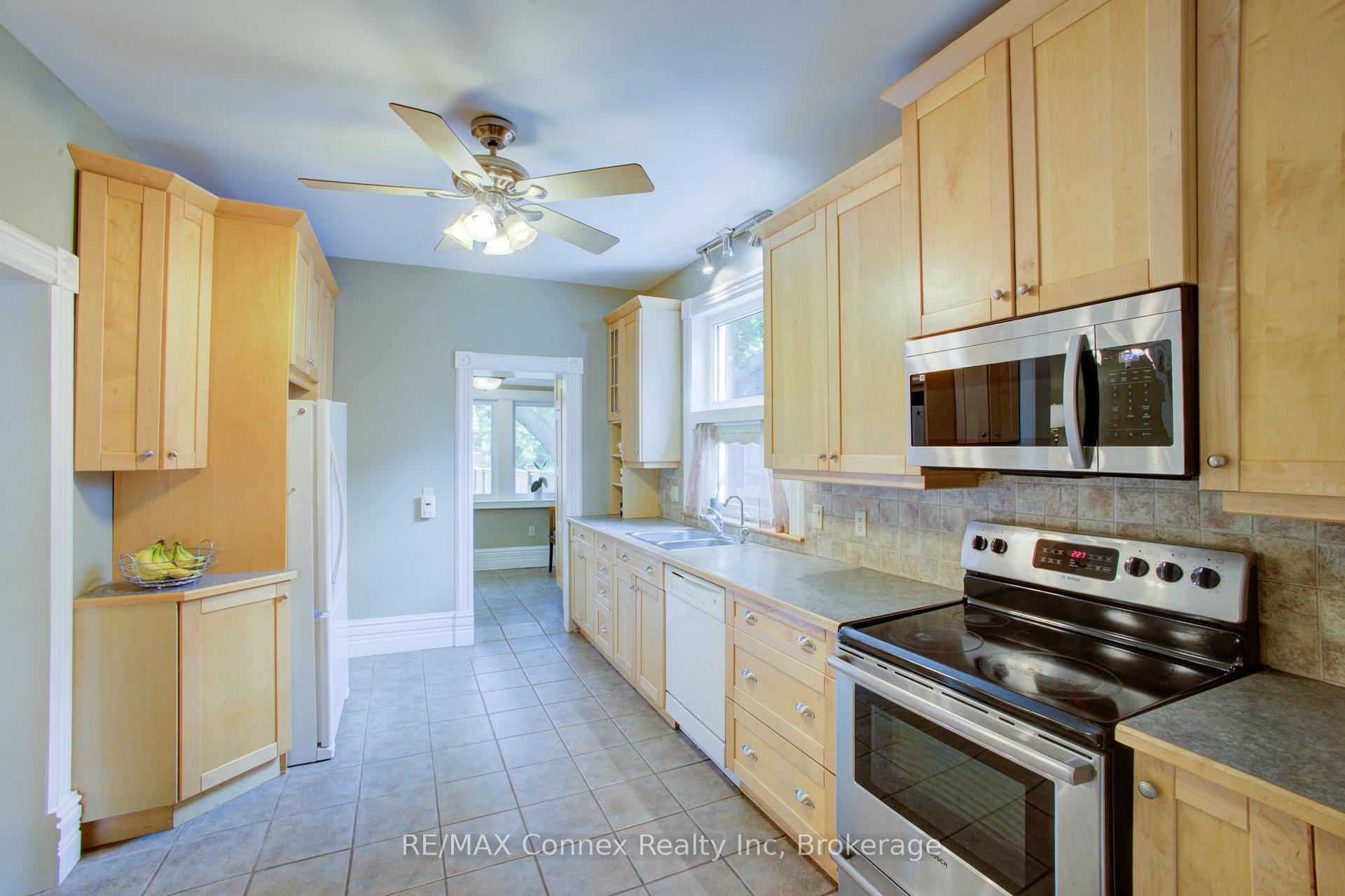 Photo 11 of 120 Harris Street, Guelph, St. Patrick's Ward — HOMEH