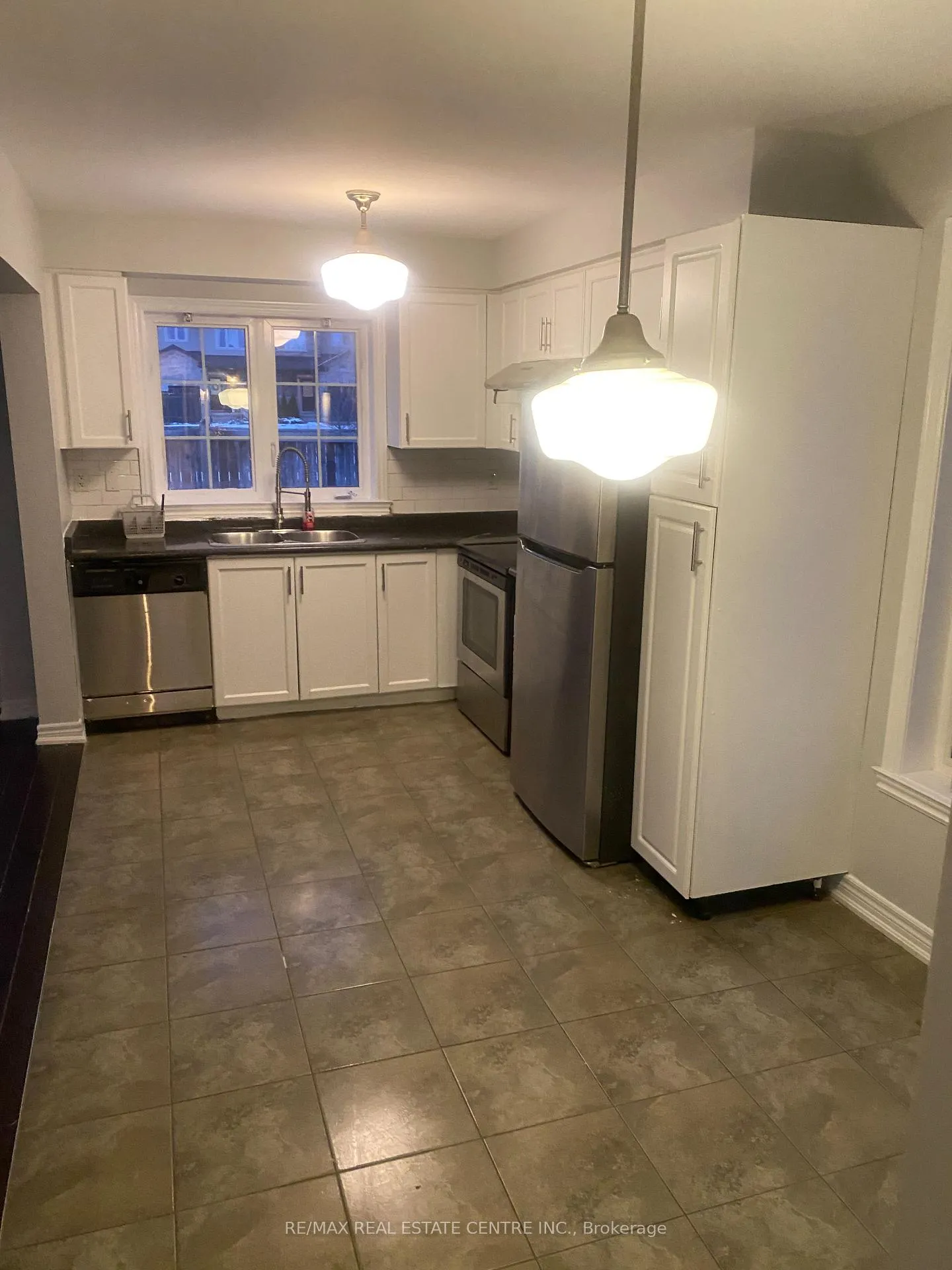 Photo 2 of Unit 56, 222 Fall Fair Way N, Hamilton, Binbrook — HOMEH