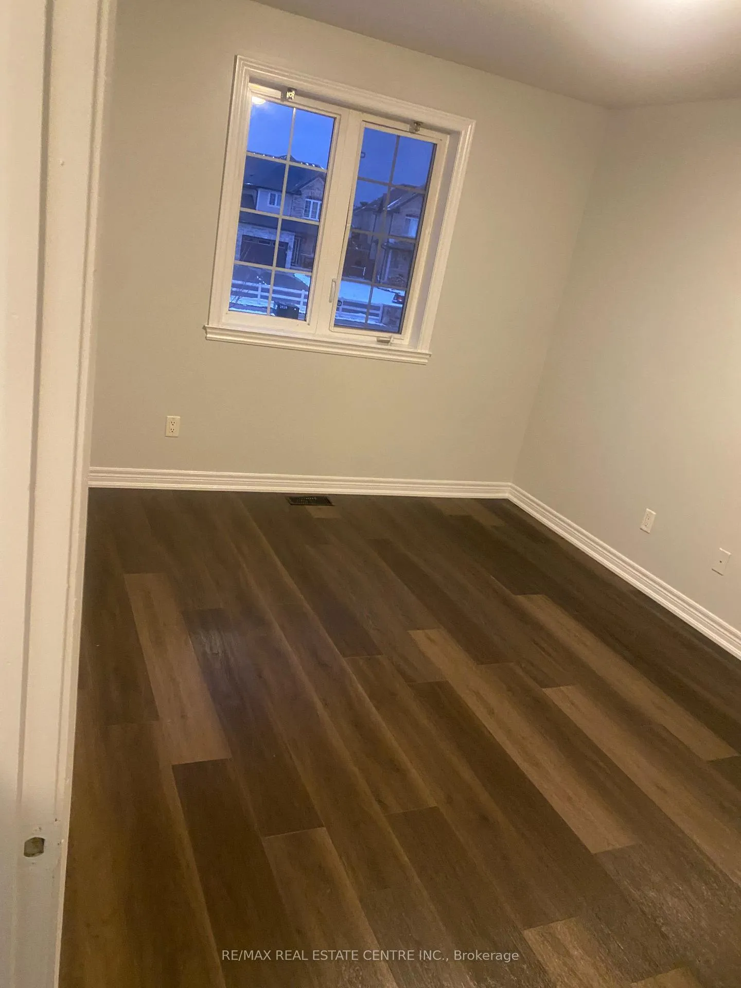 Photo 5 of Unit 56, 222 Fall Fair Way N, Hamilton, Binbrook — HOMEH